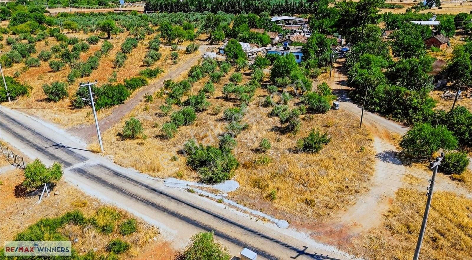 Antalya Döşemealtı Çıplaklı'da 613 M² Köşe Parsel