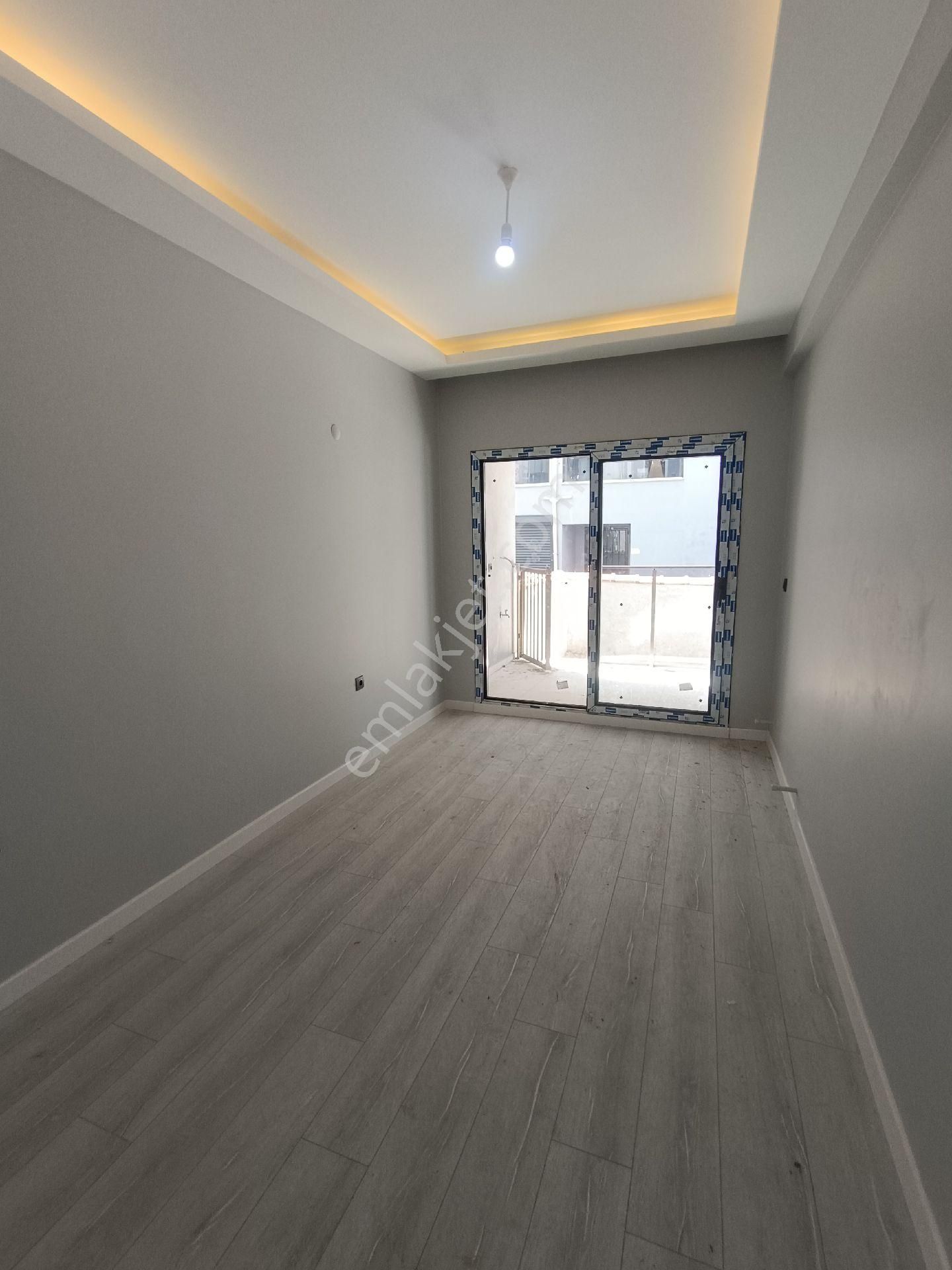 Kuşadası Davutlar'da Merkezi Konum 3+1 Fırsat Satılık Daire