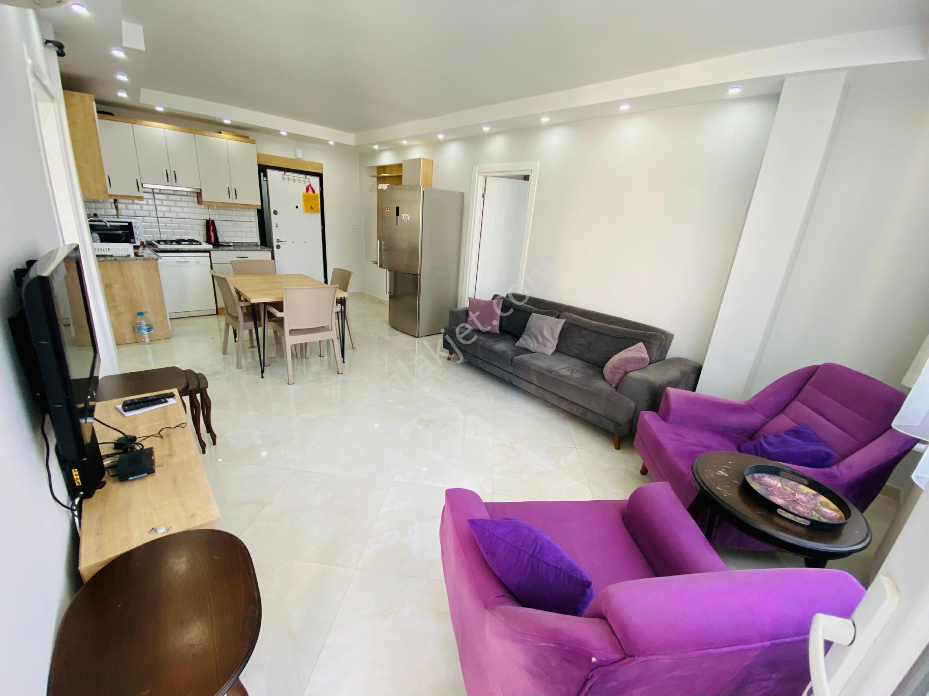 Metro Yakınında Full Eşyalı Faturalar Dahil 2+1 90m2 Lüks Daire