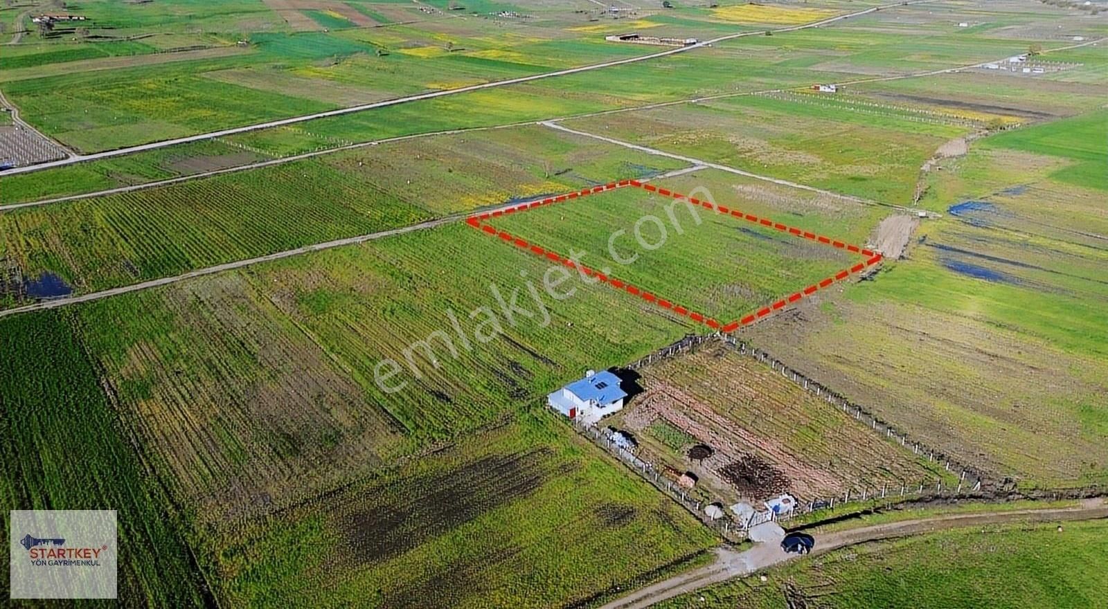 Startkey Yön Balıkesir Kocaavşar Köyünde Yol Ve Suyu Olan Tarla