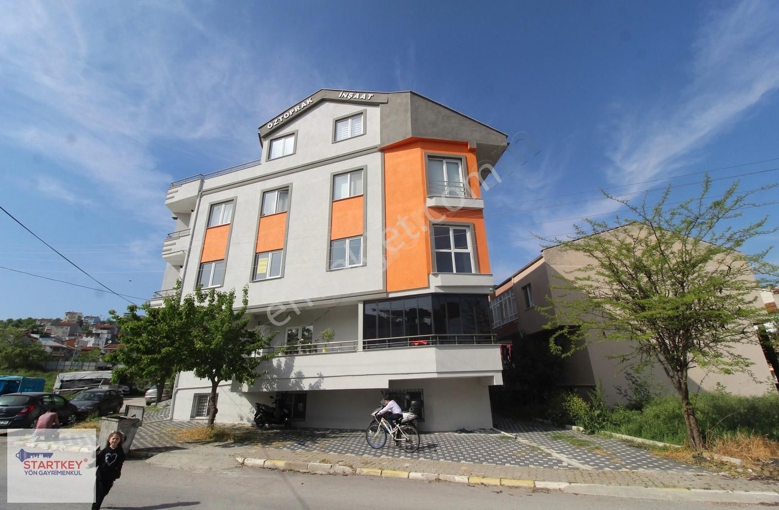 Gaziosman Paşada 70m2 2+1 Ayrı Mutfaklı Ara Kat Satılık Daire