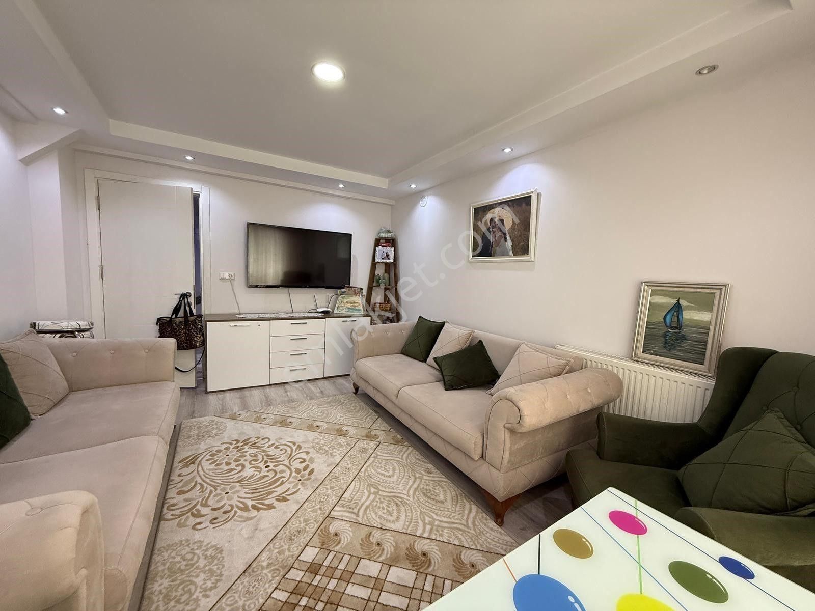 İlbadı Mahallesinde 2 Katlı Binanın 2. Katı Açık Mutfaklı 3+1/130 M2 Geniş Teraslı Dubleks Daire !
