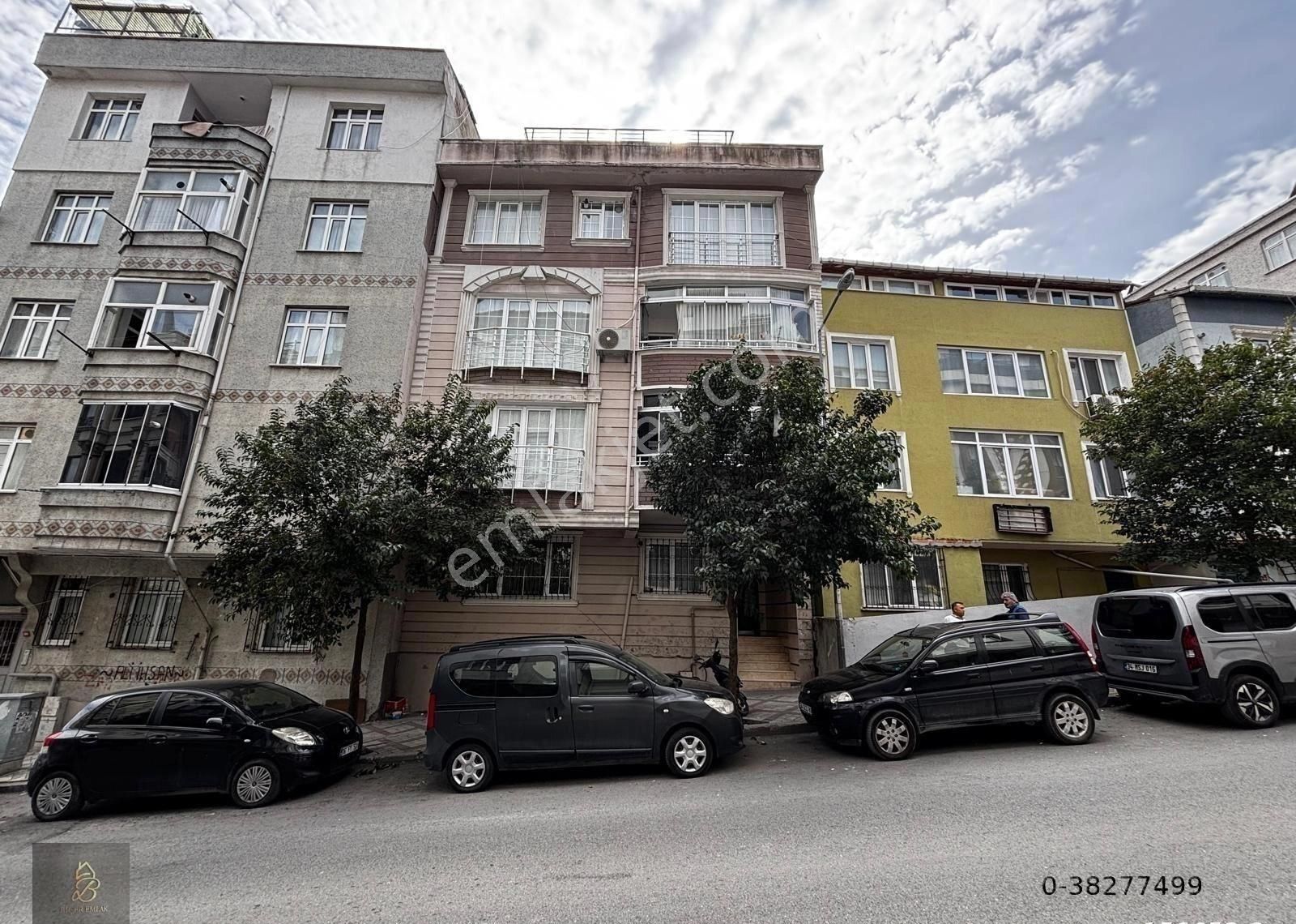 Bağcılar Demirkapı'da 3+2 Satılık Daire