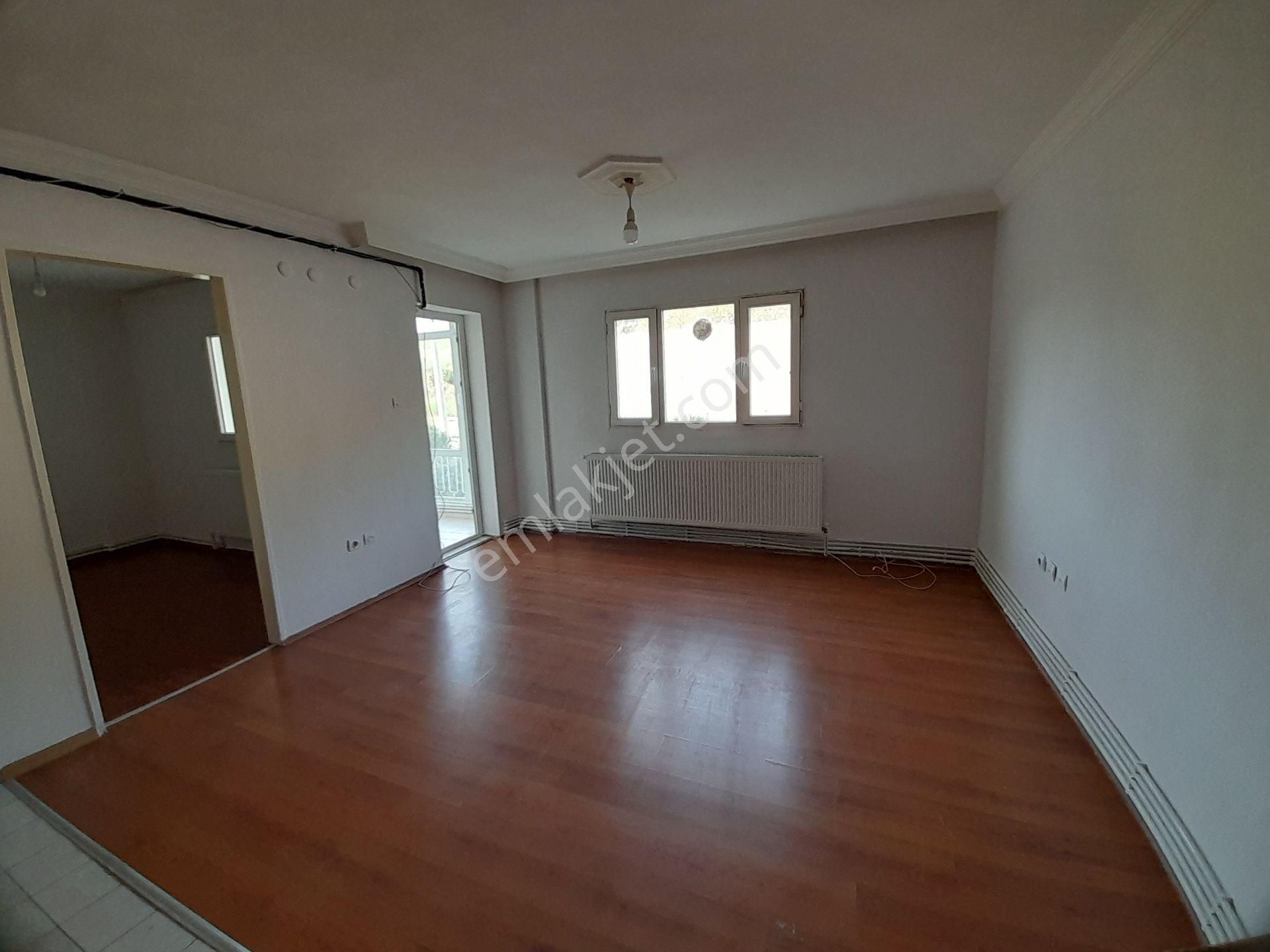 Gaziemir Evka7 Kiralık Arakat Daire