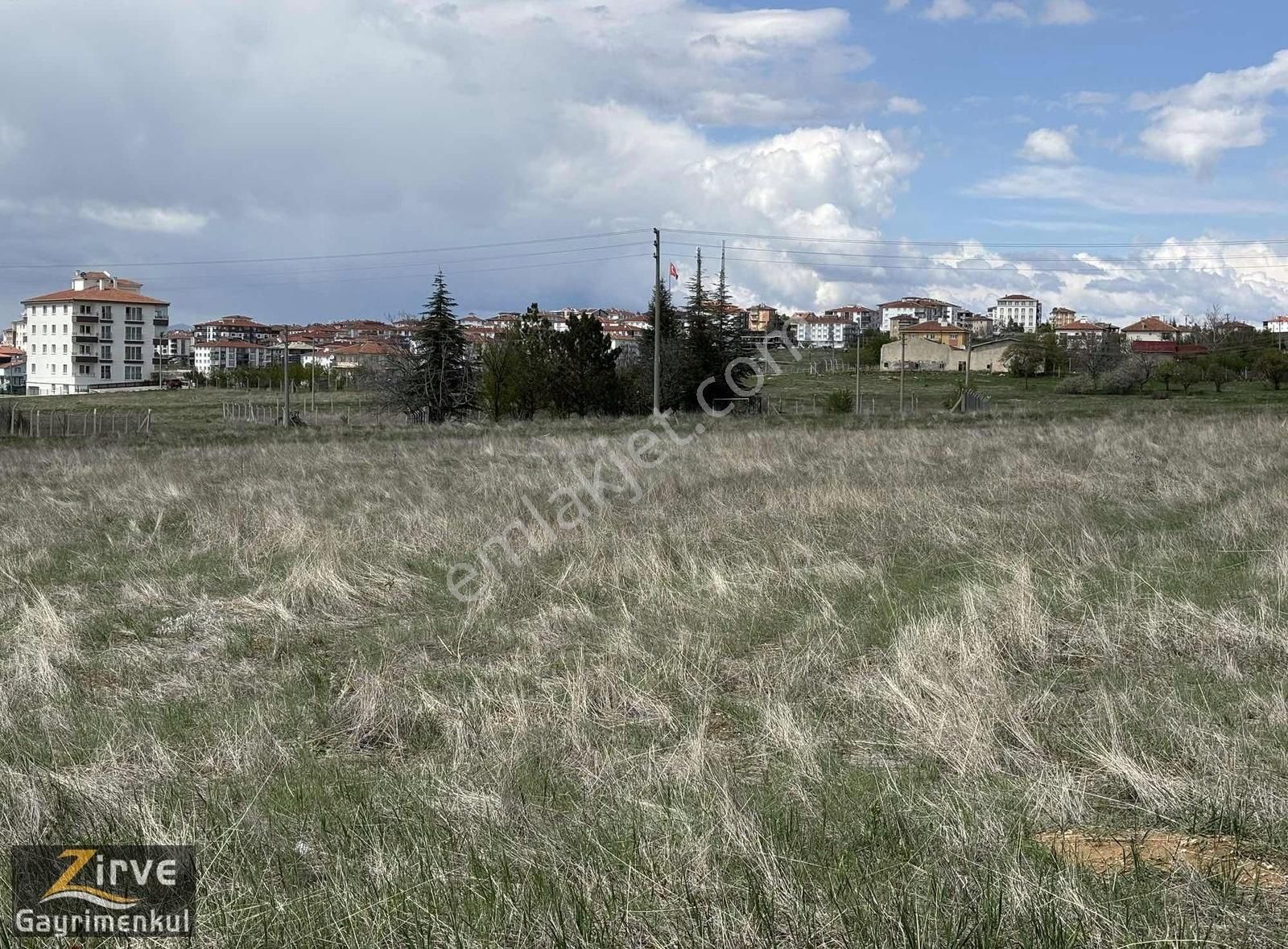 Zirve'den Yıldırım Mahallesi 537metre Tek Tapu Konut İmarlı Arsa