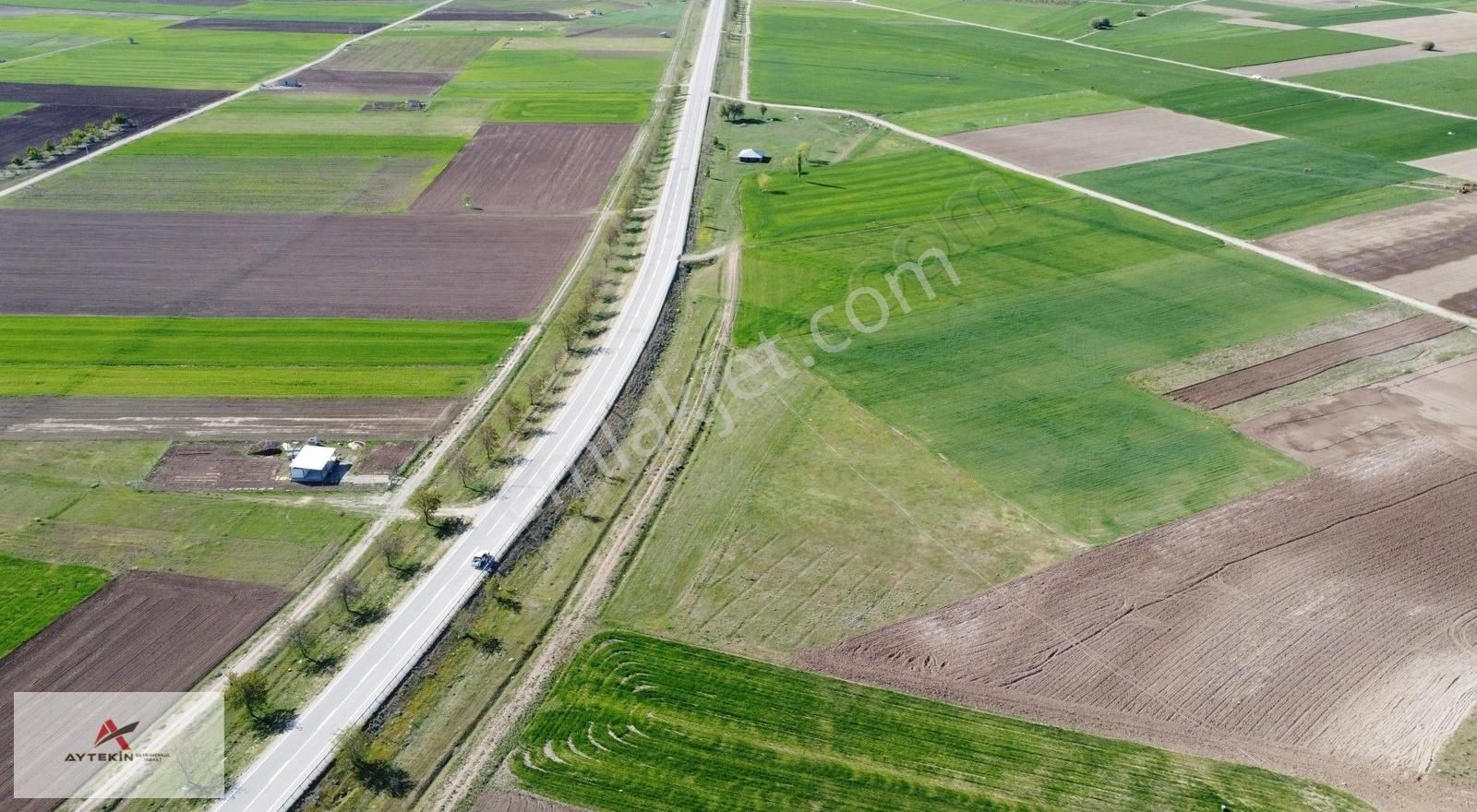 3066 M² Tarla / Konya / Meram / Hatunsaray / Yola Cephe / Sulanı