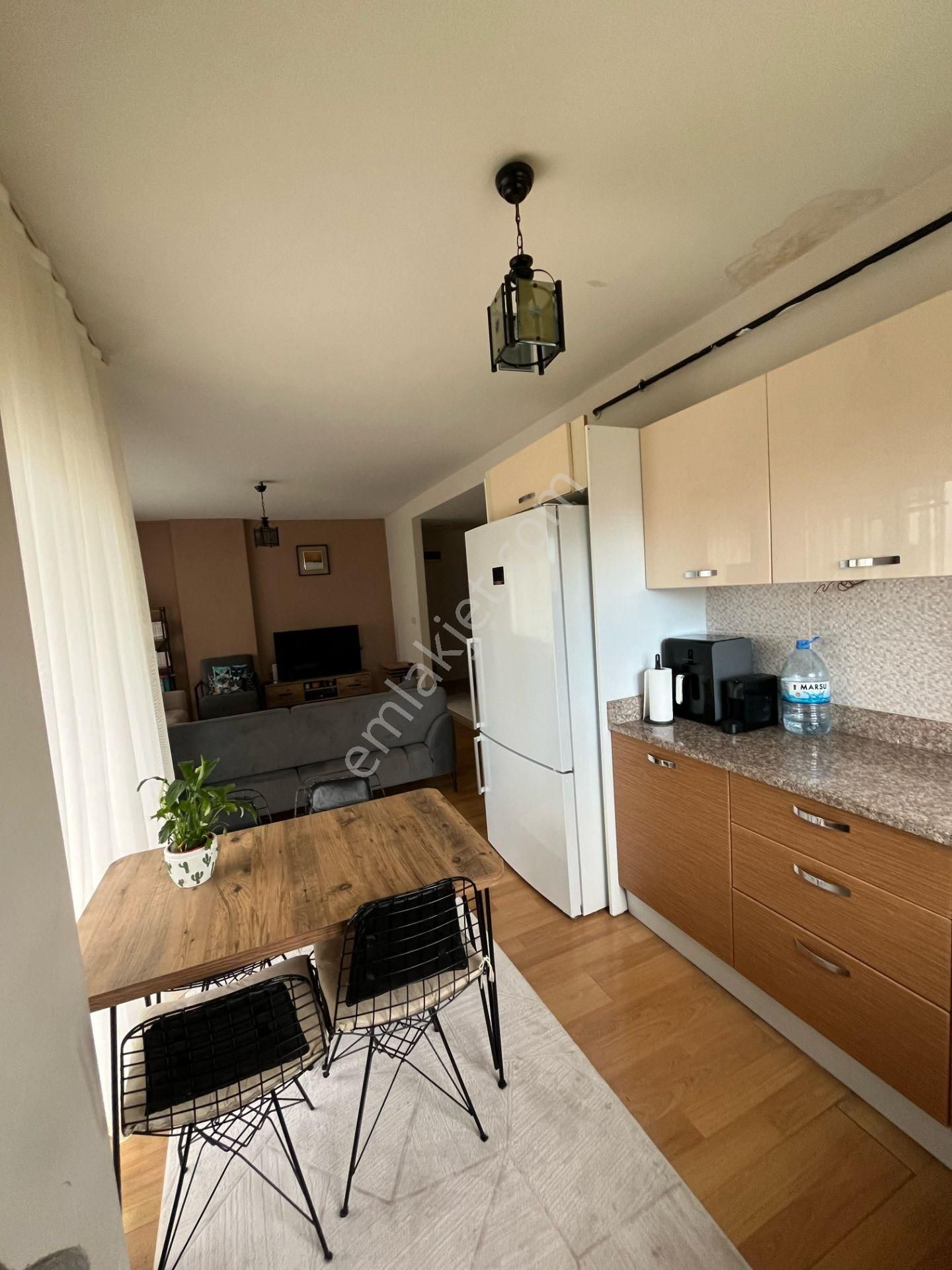 Çiftlikköyde Sayaparka Yakın İyi Konumlu 2+1 Kiralık Daire