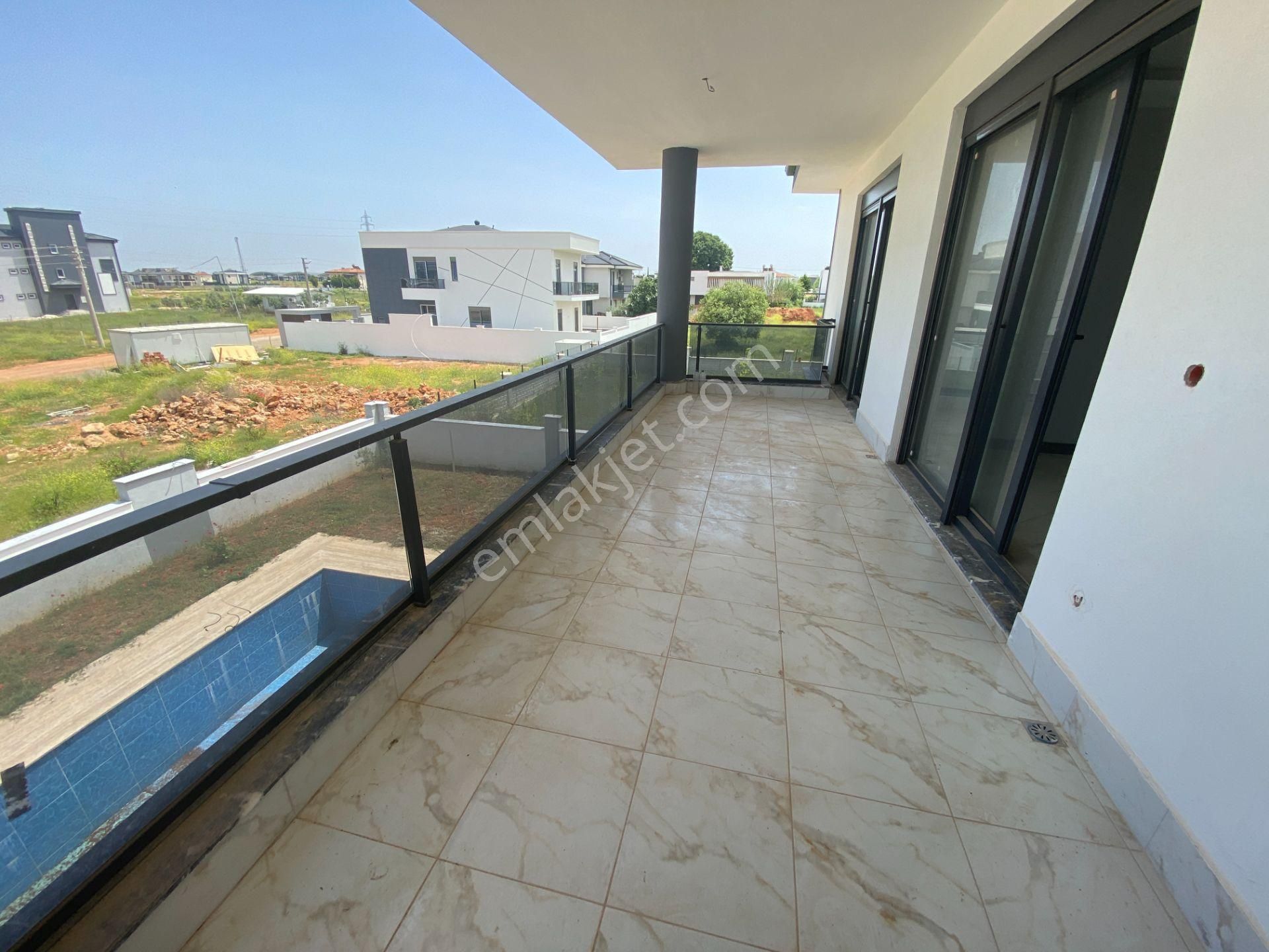 600 M² Arsa İçerisinde 350 M² Kullanımı Olan Villa - Görsel 15