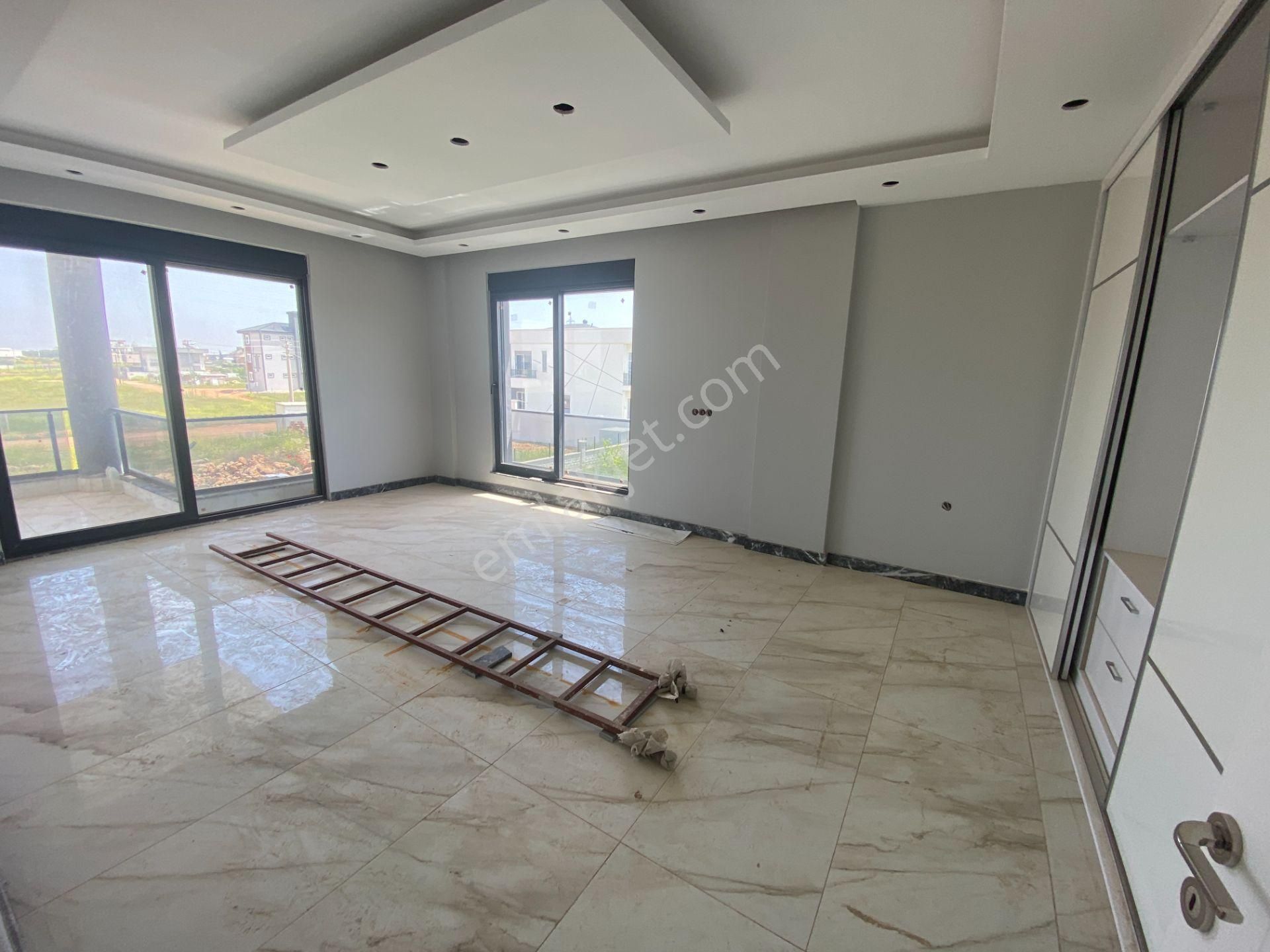 600 M² Arsa İçerisinde 350 M² Kullanımı Olan Villa - Görsel 3