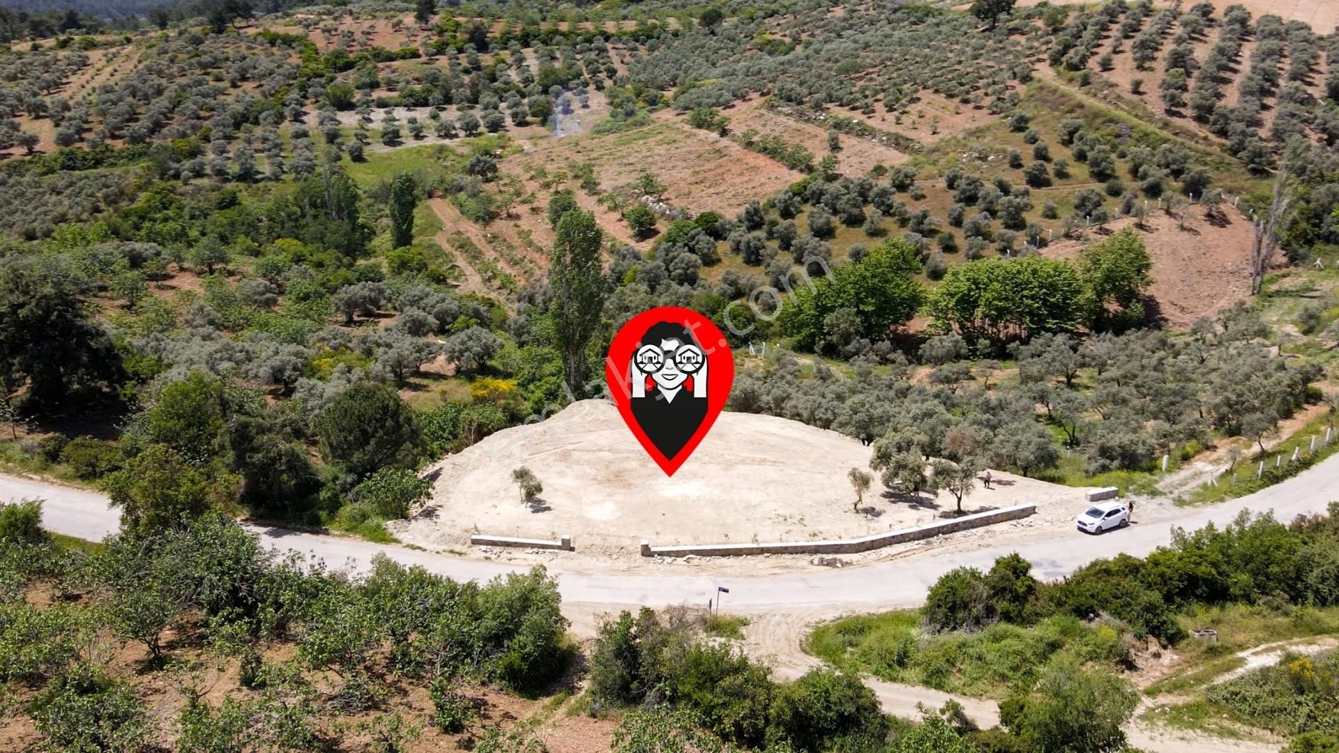 Kuşadası Çınar Köyü Tek Tapu Köşe Konum Yola Sıfır Yatırımlık