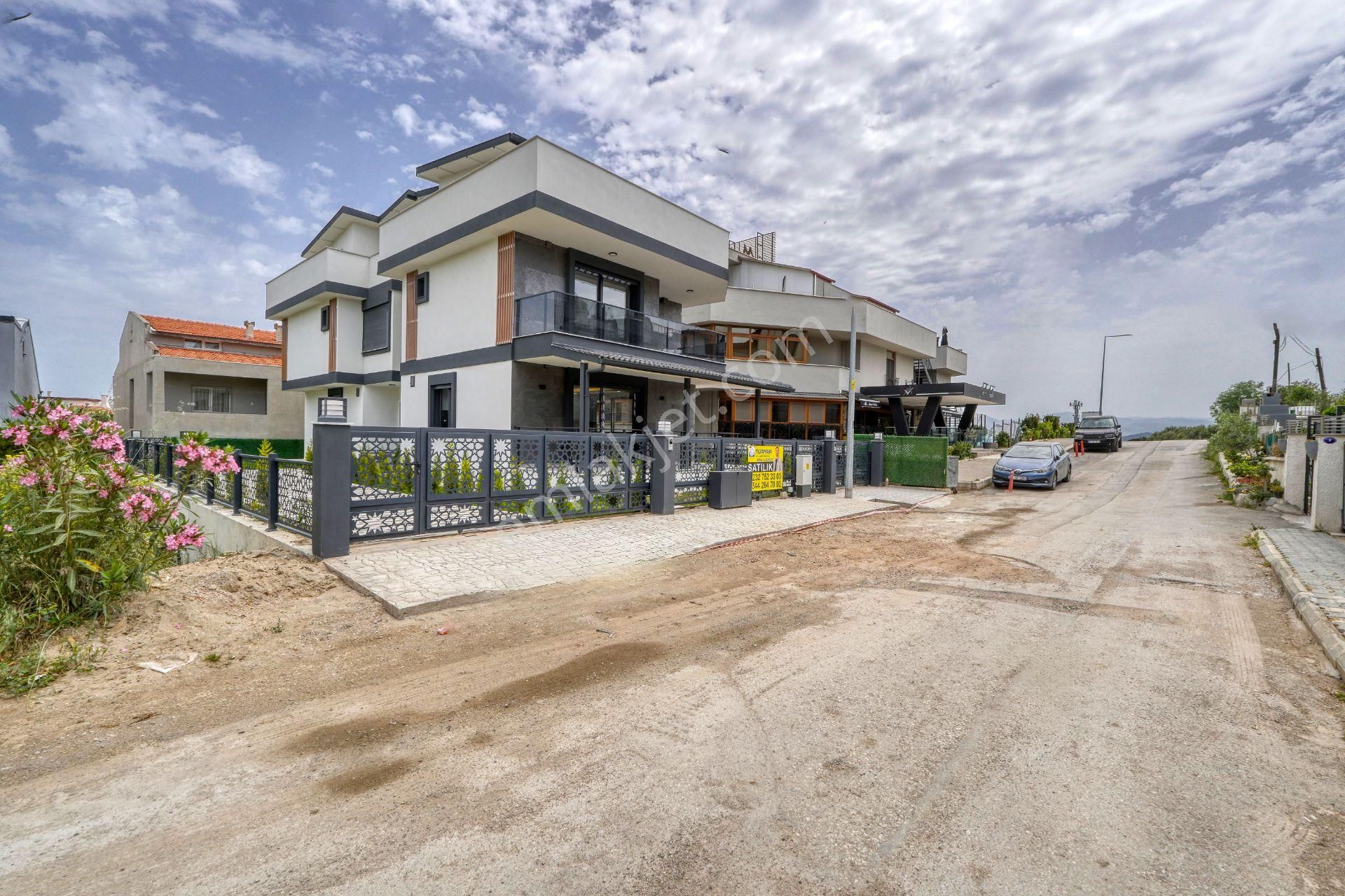 İskele Mahallesinde Denize 250metre Mesafede Bahçeli Sıfır Villa - Görsel 2