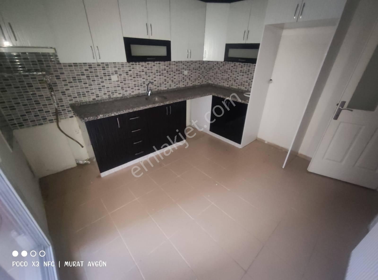 Turgutlu Kiralık Selvilitepe Mah 130m2 3+1 Oda Zemin Üstü 1. Kat Doğalgazlı Balkonlu
