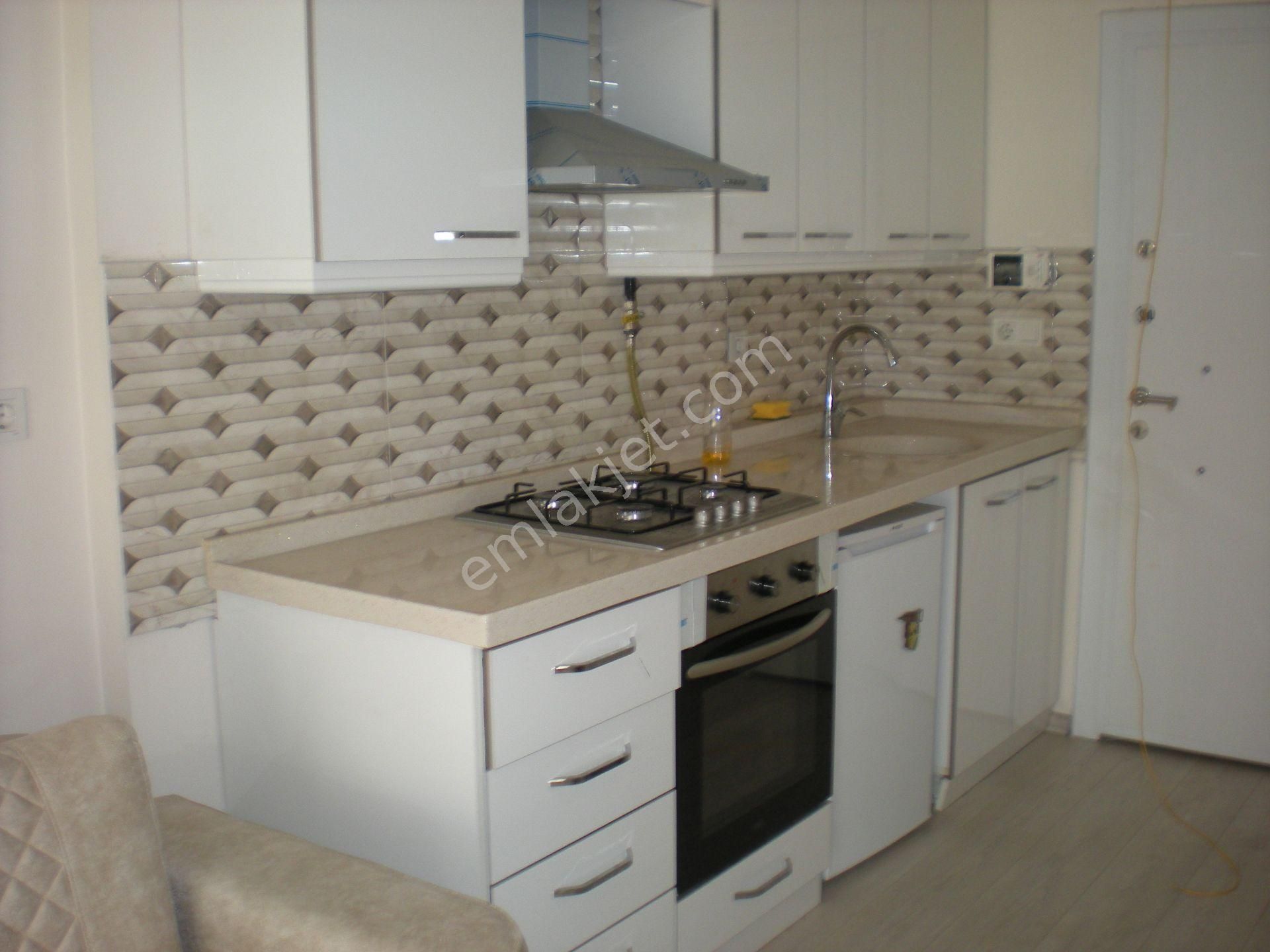 Balıkesir Altıeylül Kasaplar Mah.demirdağ Emlaktan Kiralık Eşyalı 1+1 Ara Kat Daire