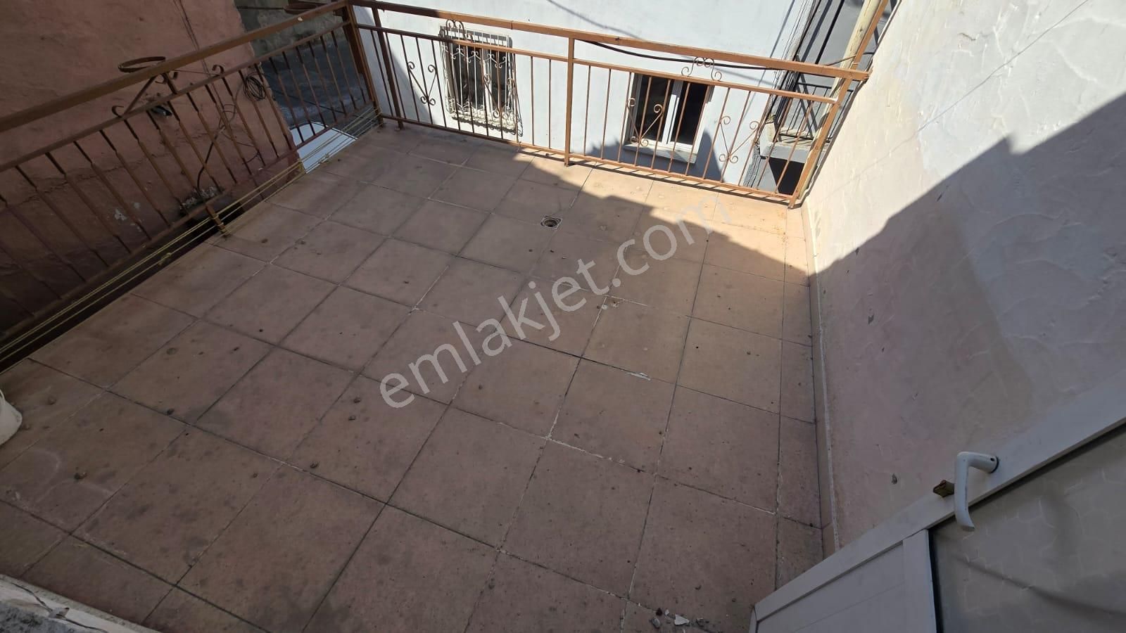 Bornova Serintepe Mah. Satılık 2 Katlı Müstakil Ev - Görsel 15