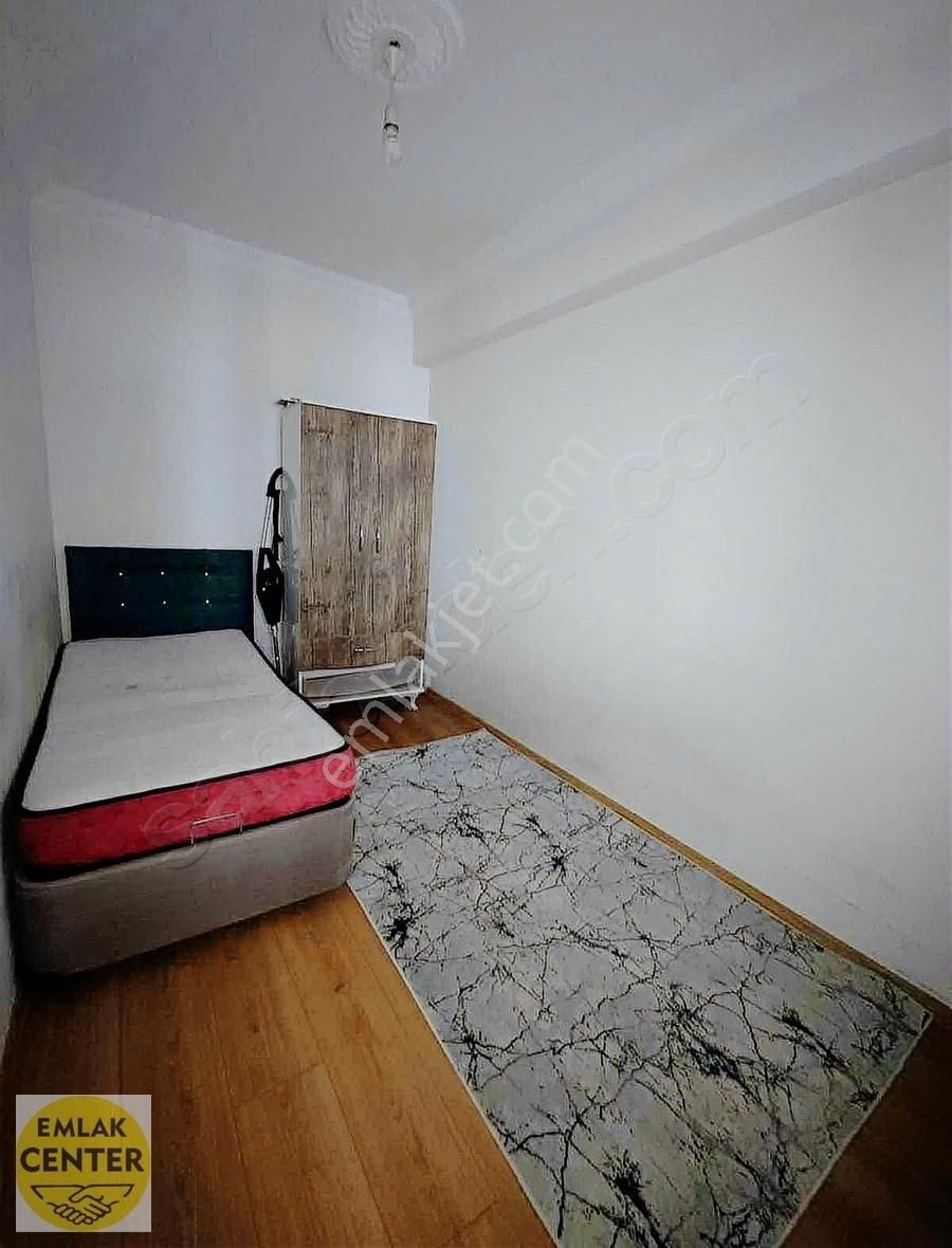 Muradiye İstasyon Civarında 2+1 Eşyalı Daire