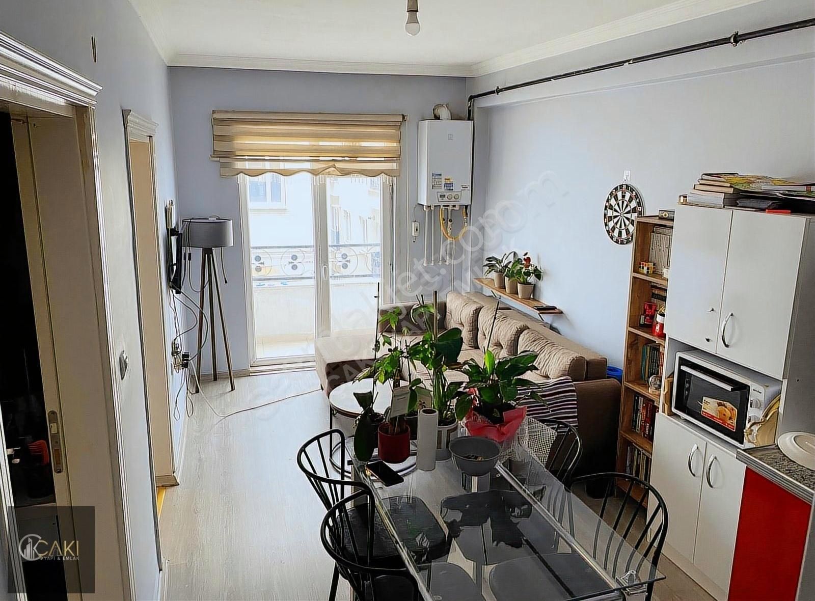 Çakı Yapı Emlaktan Satılık Eşyalı 1+1 Daire