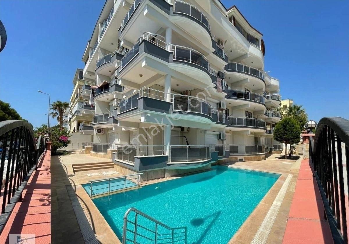 Ortaokulu’nda Havuzlu Asansörlü Site İçerisinde Köşebaşı Full Eşyalı 2 + 1 Daire
