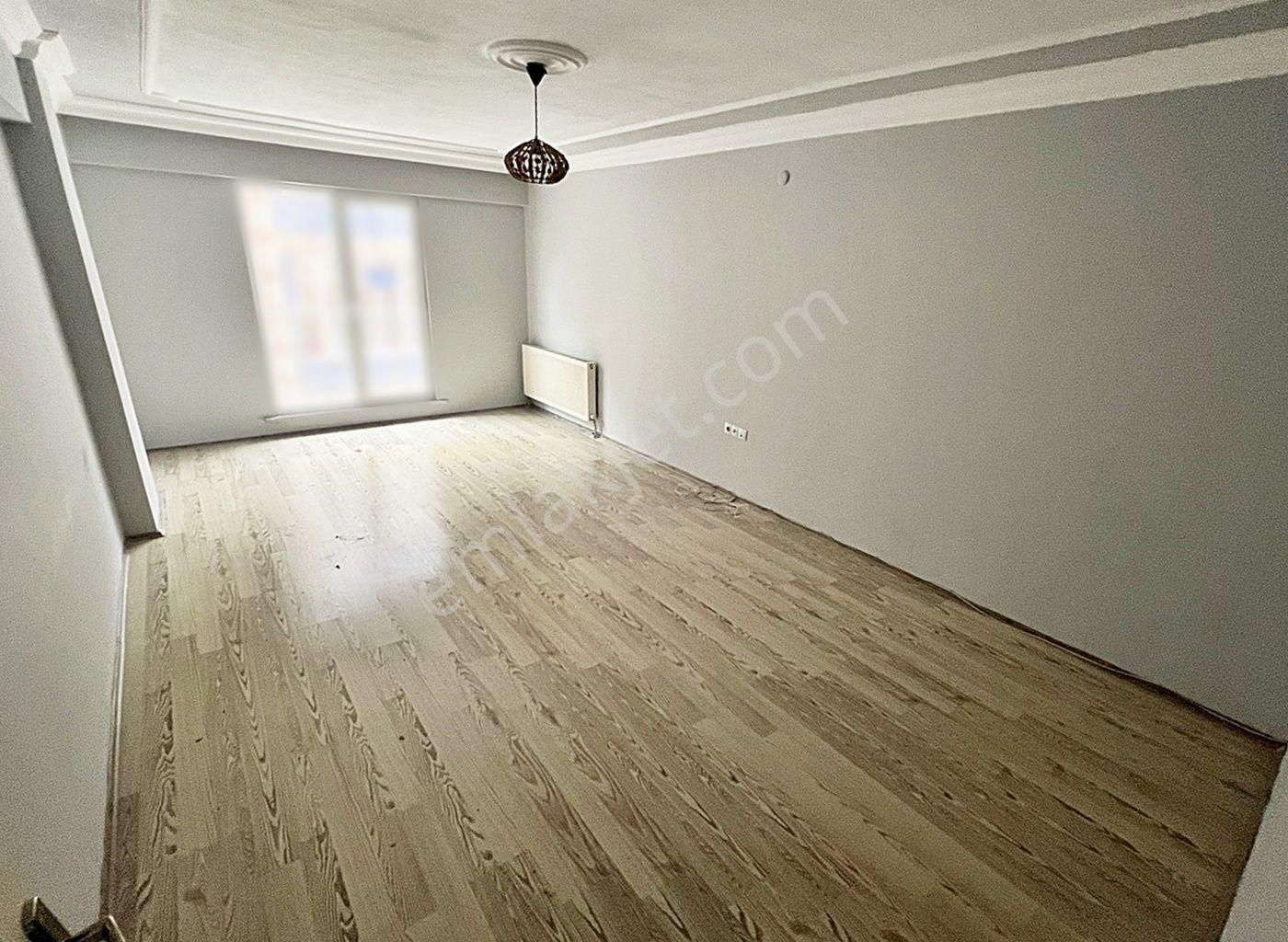 Metin Yapı'dan İskanlı Kombili Acil Satılık 150m2 3+1 Daire!!!