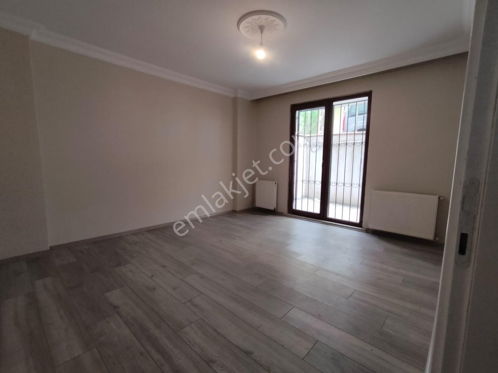 Çekmeköy Mimar Sinan Mh Migros 'a Yakın Kiralık 1+1 Bahçe Katı