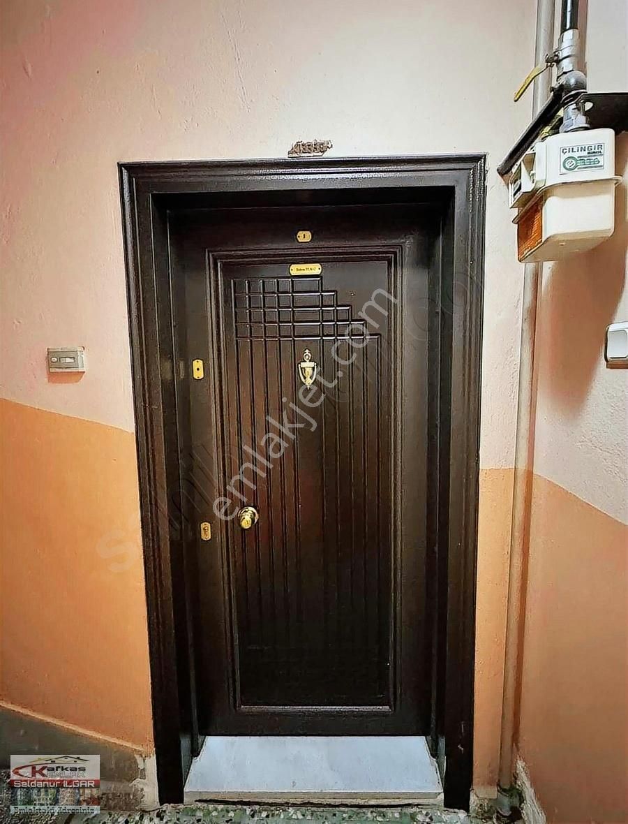 Kafkas'tan Mudanya Merkezde Deniz Manzaralı Satılık Daire