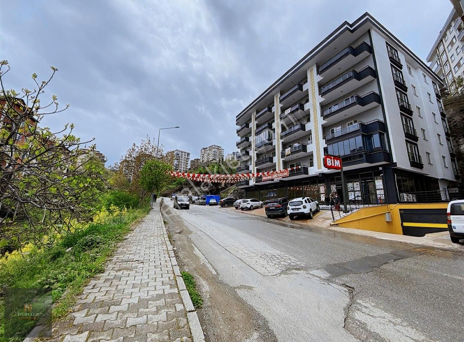 Hatipoğlu Gayrimenkulden 490 M2 12 Yıllık Bim Sözleşmeli İşyeri