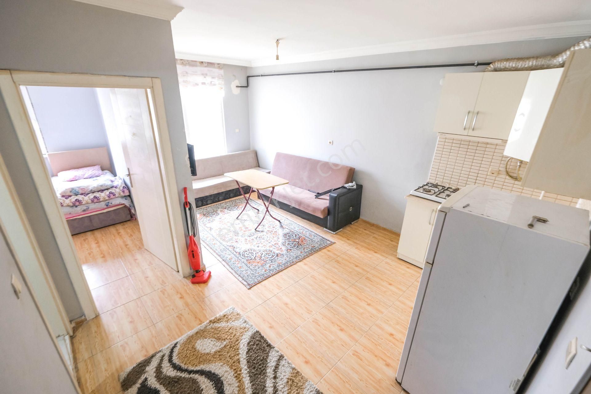 Cumhuriyet Mah'de Eşyalı Abonelikleri Açık 1+1 Kiralık Daire