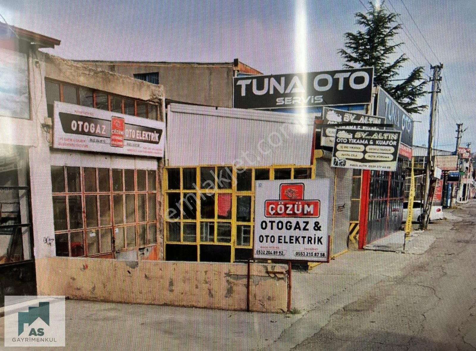 Sanayi De 252 Metrekare Satılık Dükkan