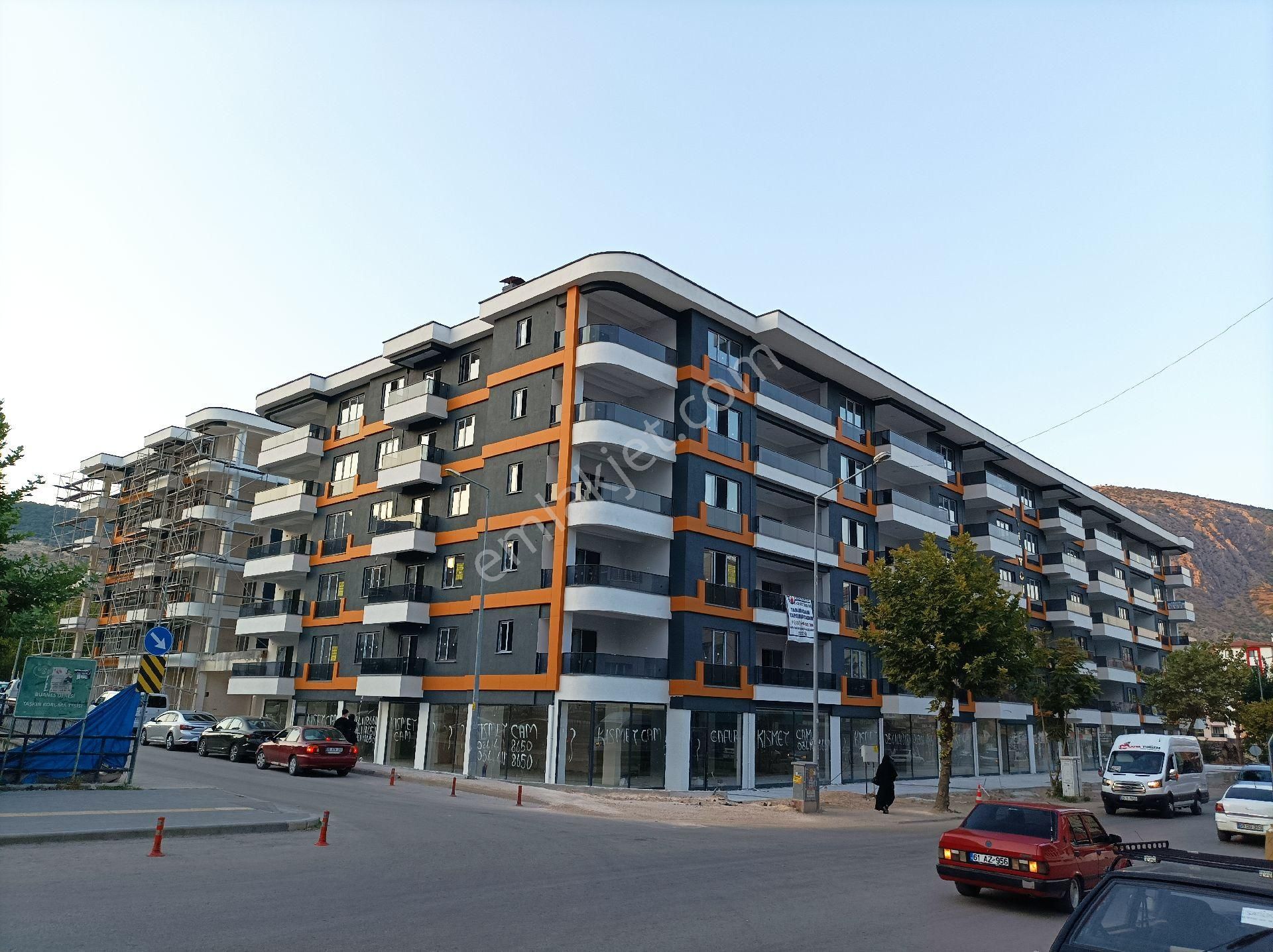 Yardımcı Emlaktan Vizyon Park Sitesinde Satılık Lüks 3+1 Daireler