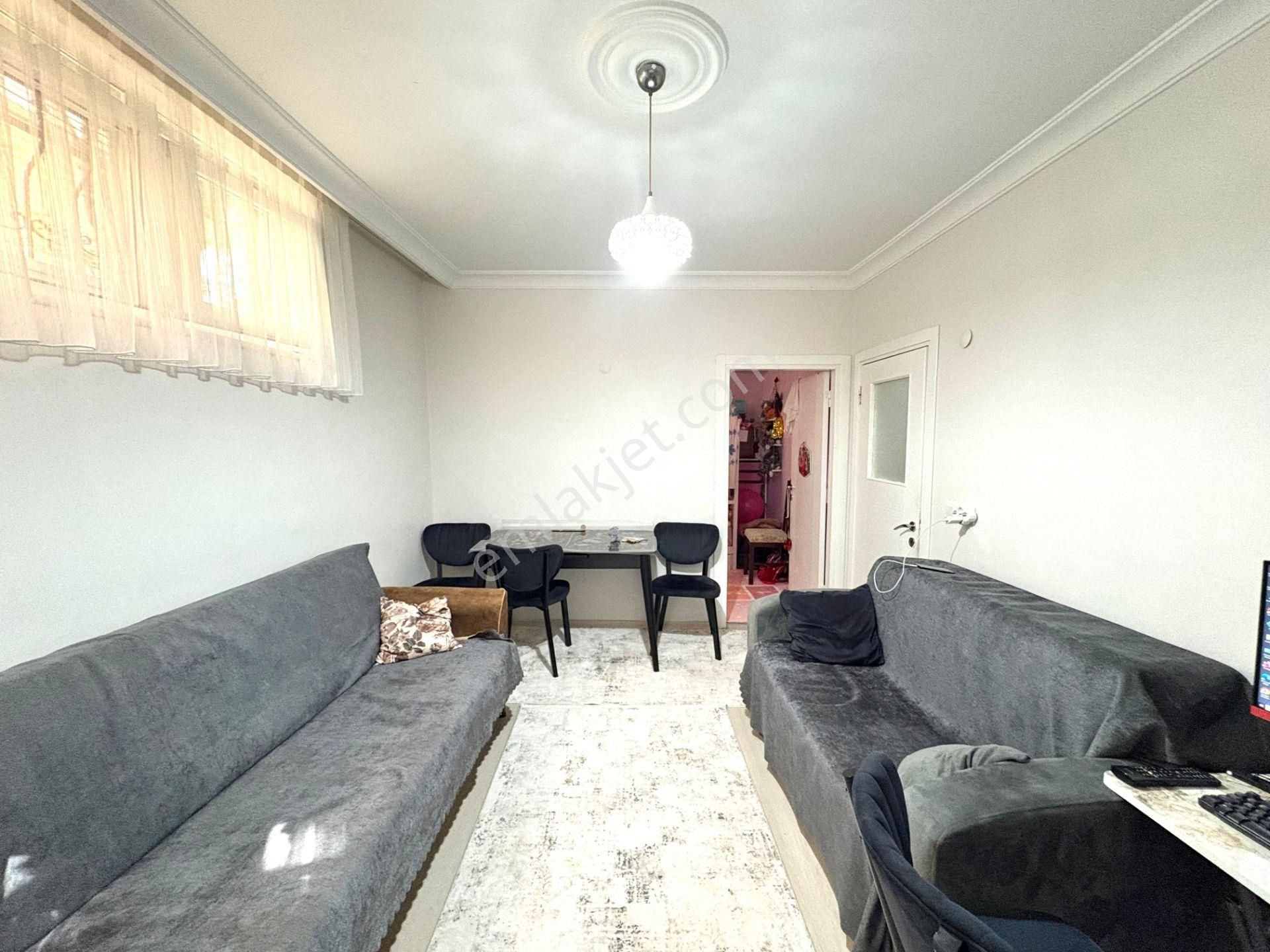 Yenibosna Da Satılık Masrafsız 2+1 Bahçe Kat Daire