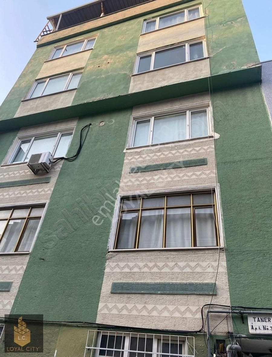 Gazcılar Sakarya Mahallesi'sinde Satılık 2+1 135 M2 Daire