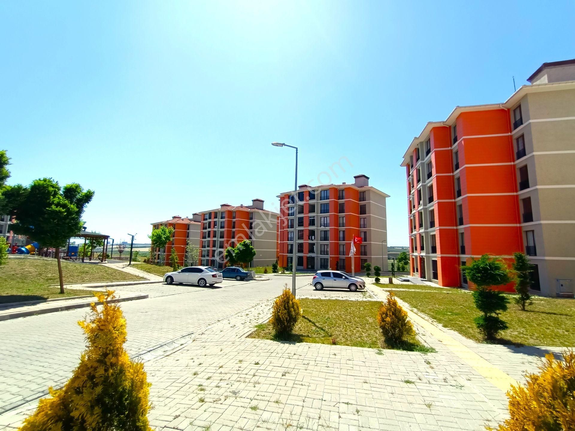 Silivri Toki 2. Etap 'ta Ara Kat 2+1 Satılık Daire