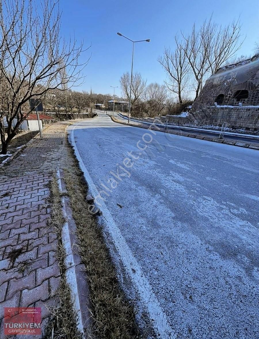 Ağırnas Koramaz Vadisi Girişinde Muhteşem Konumlu Bahçe