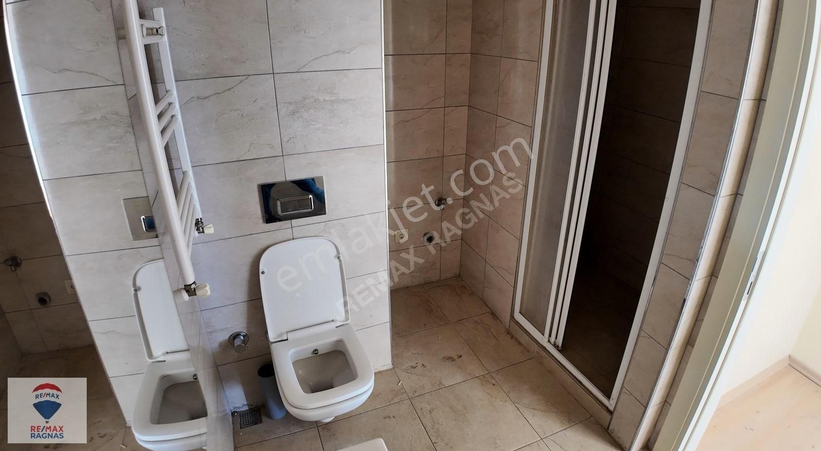 Çekmeköy Taşdelen Habitat Meydan Sitesi Ön Cephe Kiralık 1+1