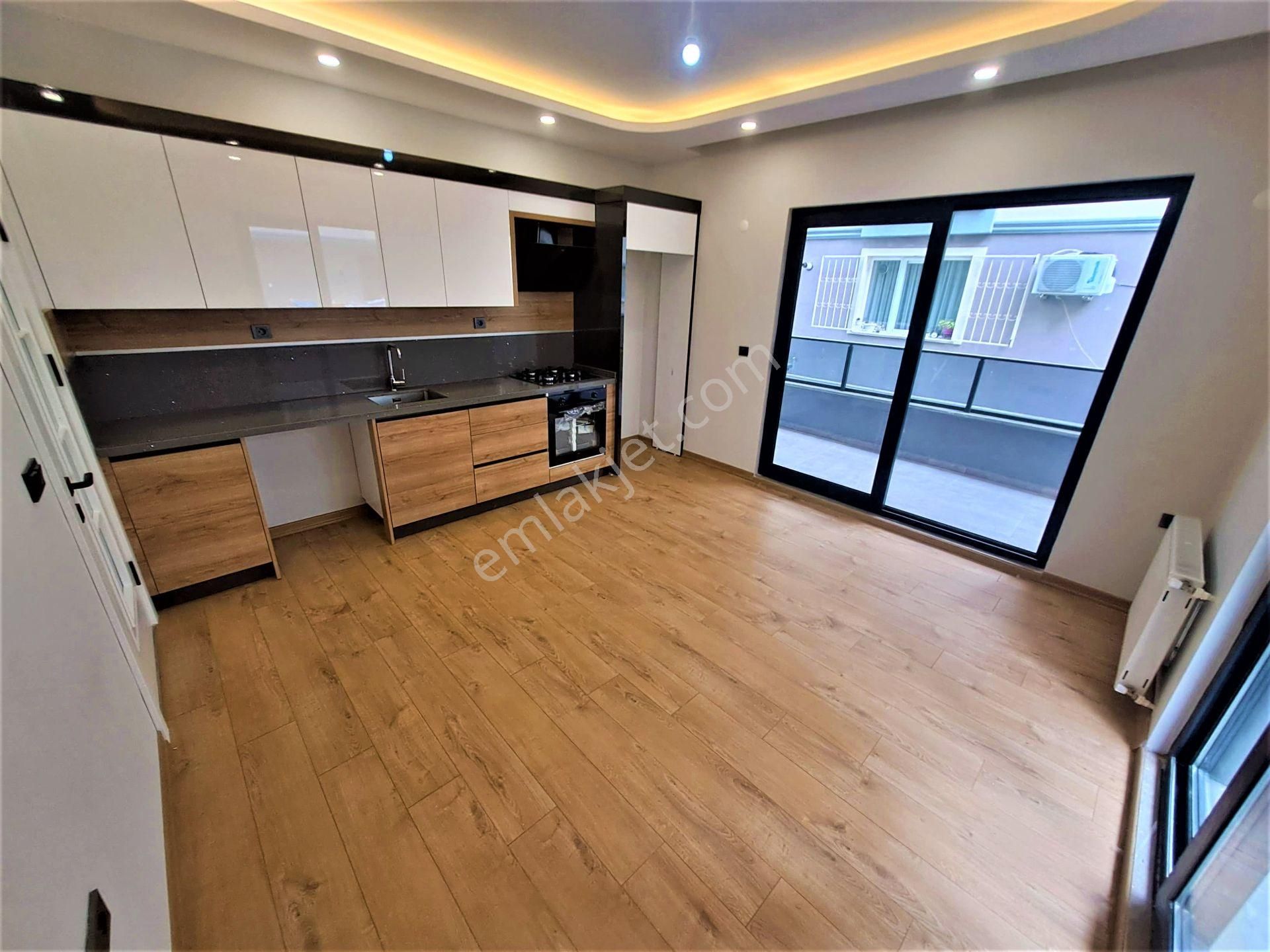 Akçay'da Alfa Gayrimenkul'den Yüksek Giriş Doğalgazlı Asansörlü 1+1 Sıfır Daire
