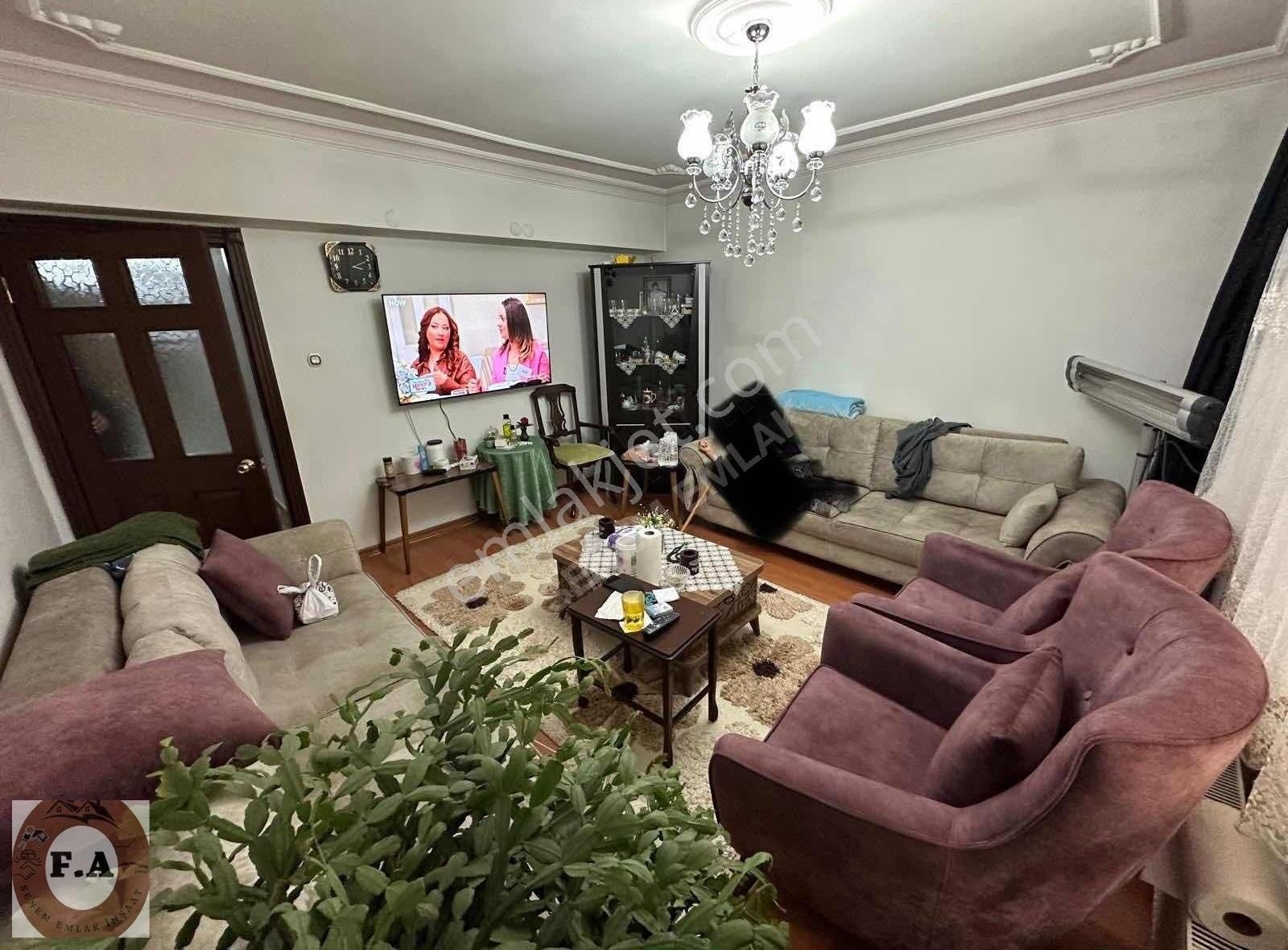 Aktepe Merkezde Y.giriş 3+1 Asansörlü Balkonlu Daire