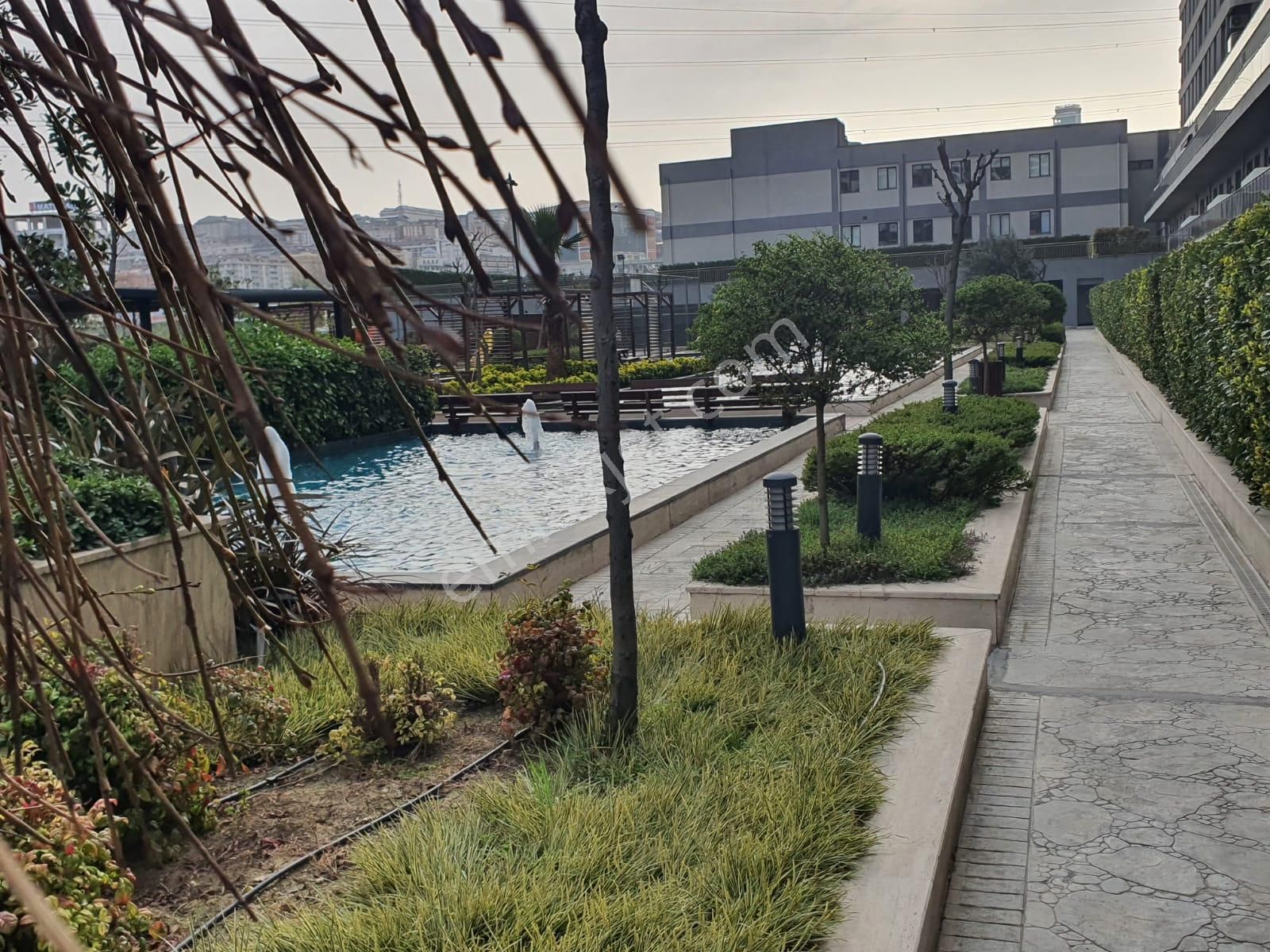 Babacan Premium Sitesinde Satılık Bahçeli Stüdyo Daire