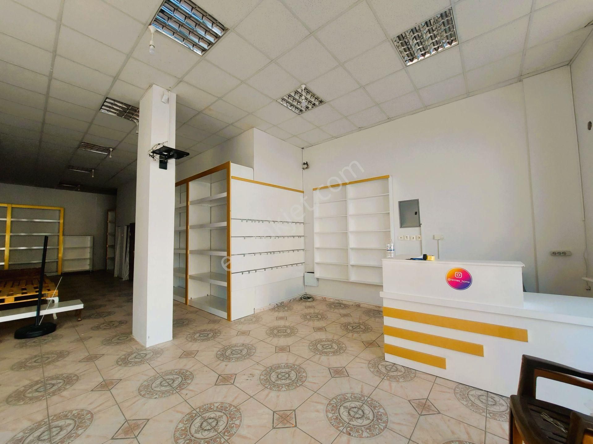 Kuşcağız Mah. Gazeller Cad. 100m2 Depolu Her İşe Uygun Masrafsız Depolu Kiralık Dükkan