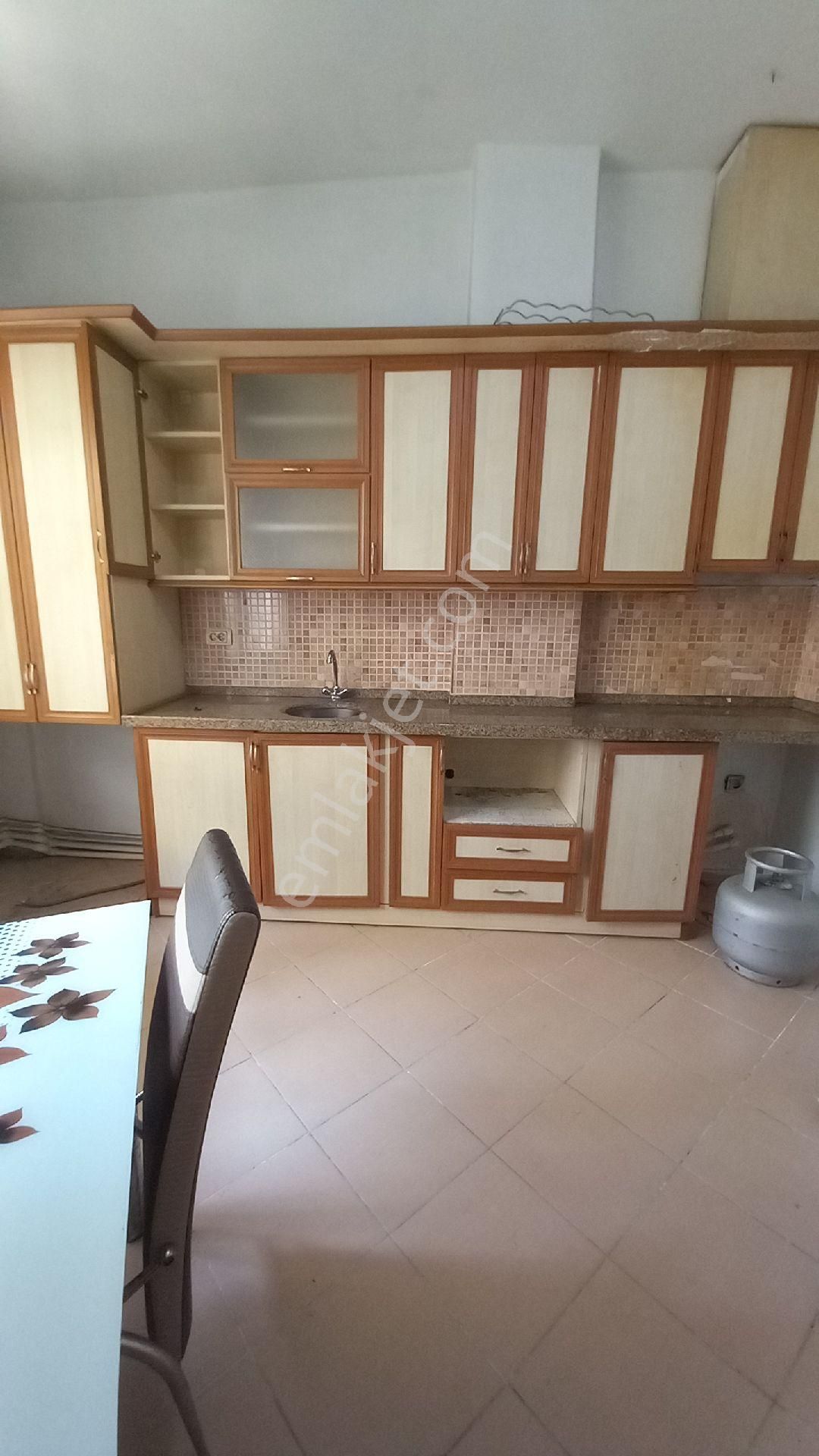 Sinop Ada Mahallesinde Kızıltoprak Yolunda Atalay Emlaktan Satılık Daire