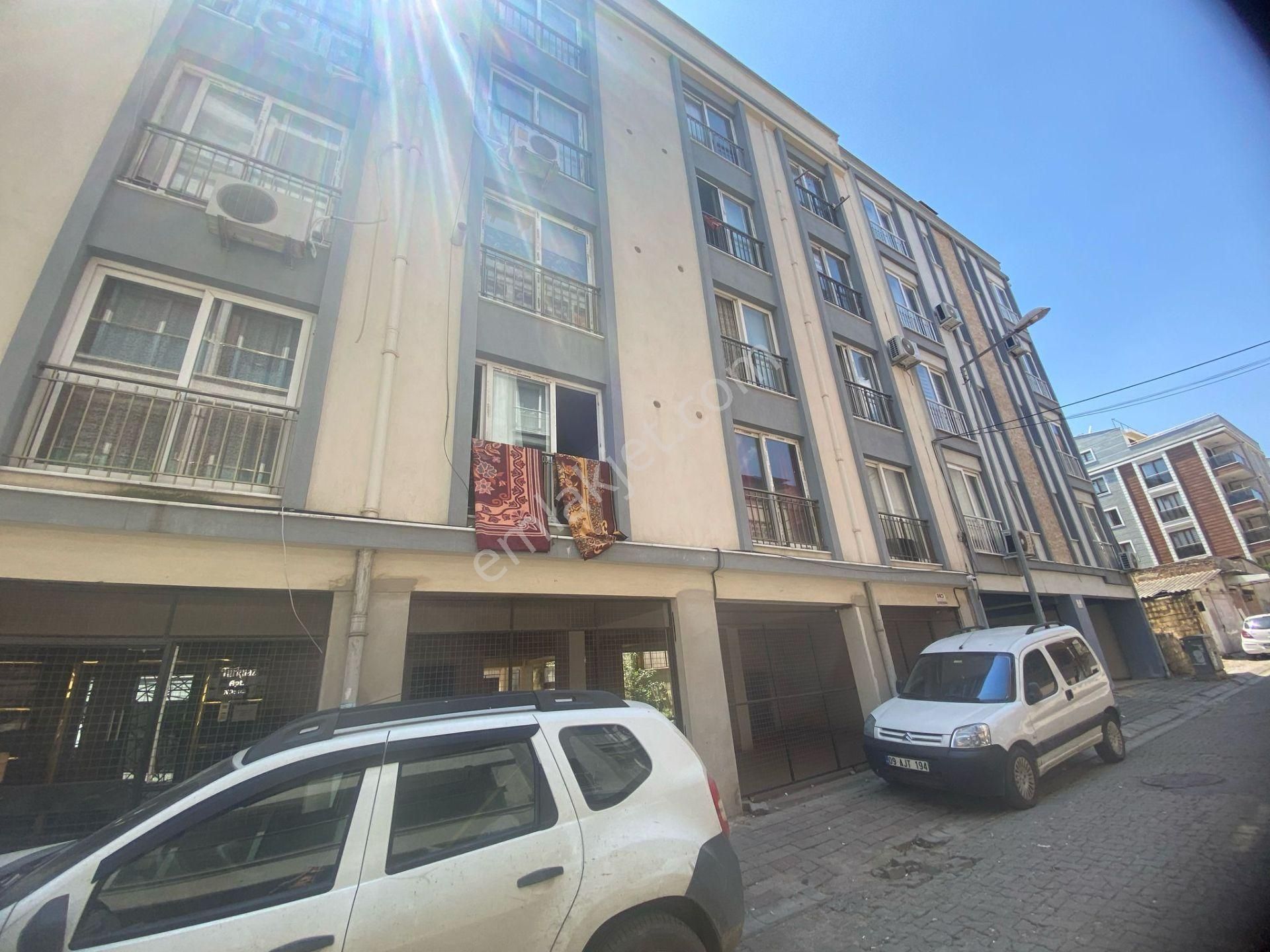 Aydın Orta Mahallede Eşyalı Satılık Daire