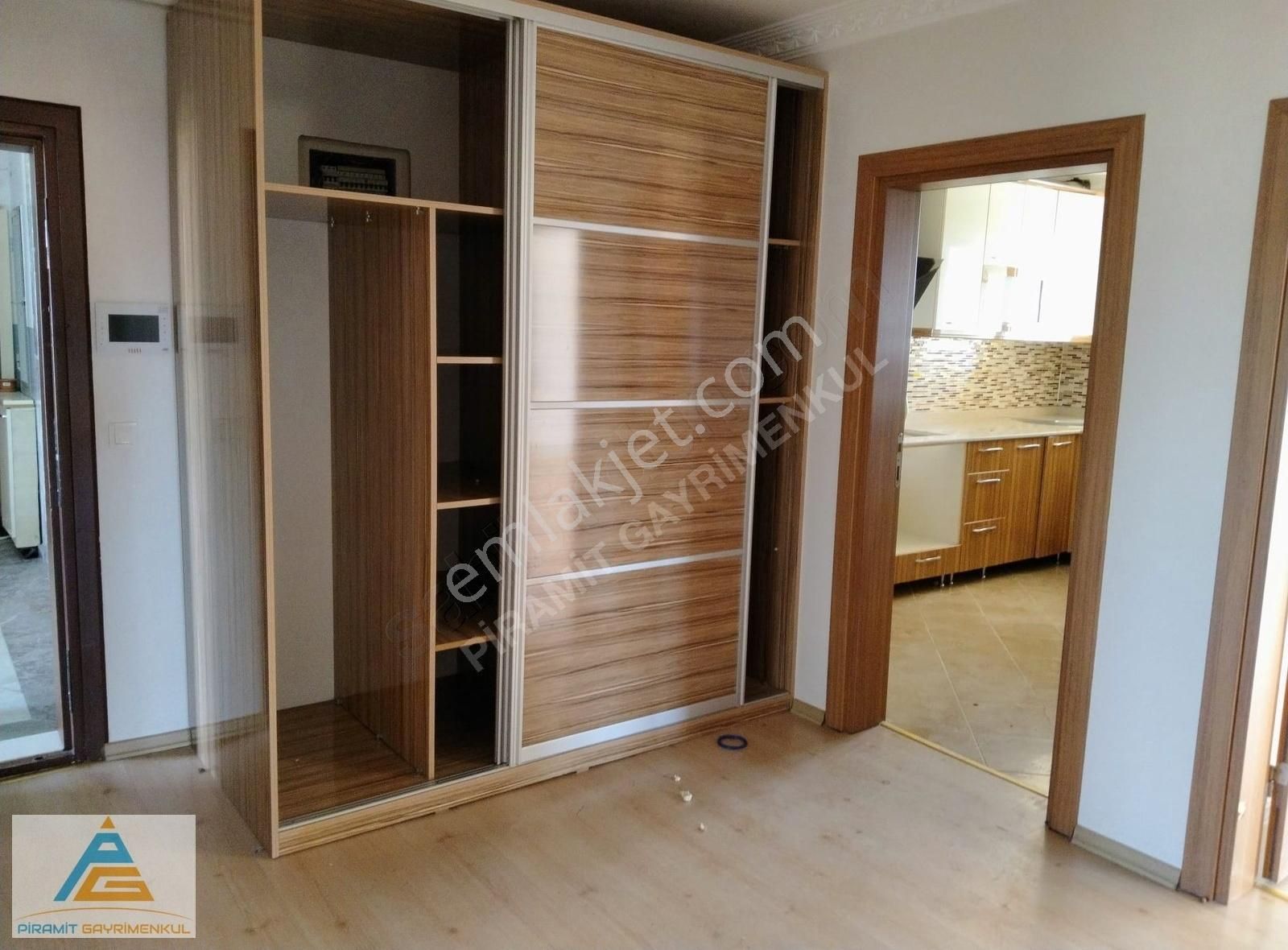 Başakşehir Vadipark Evlerinde 149 M2 Kiralık Daire