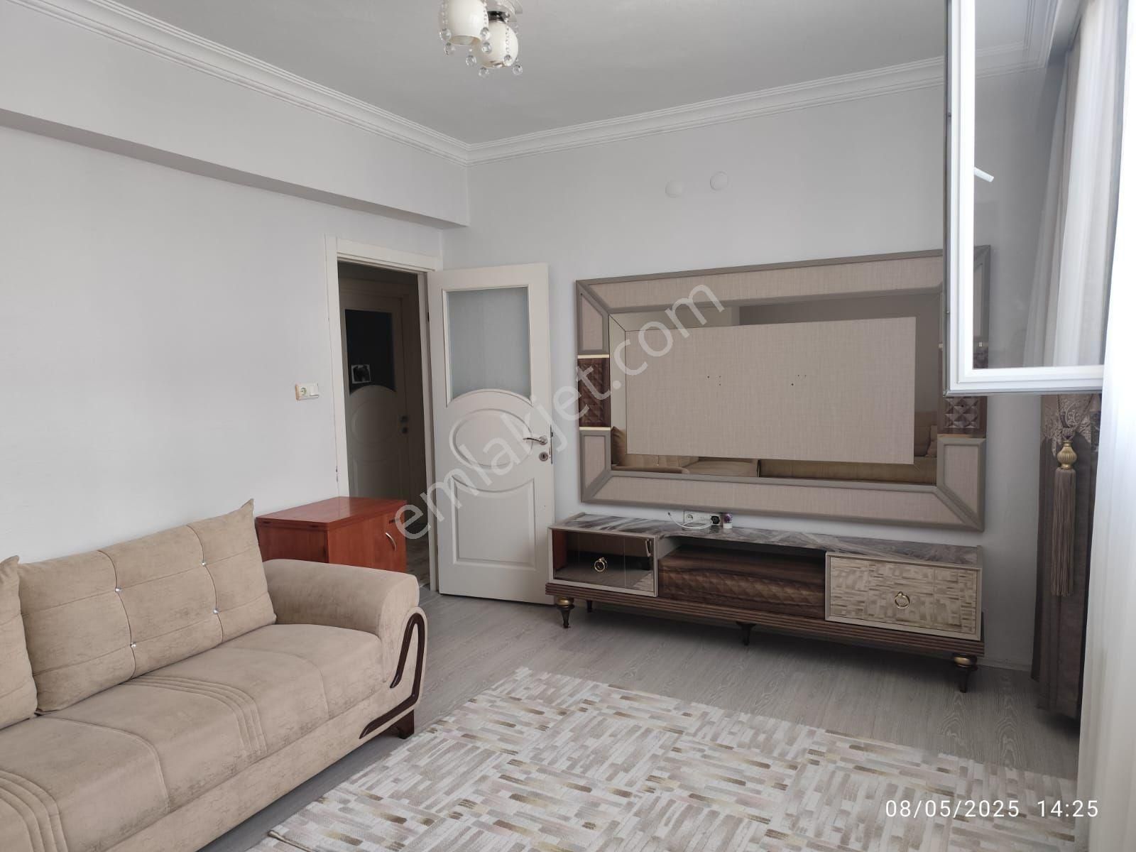 Ulukent De 2+1 90 M2 8 Yıllık Bahçe Katı Daire