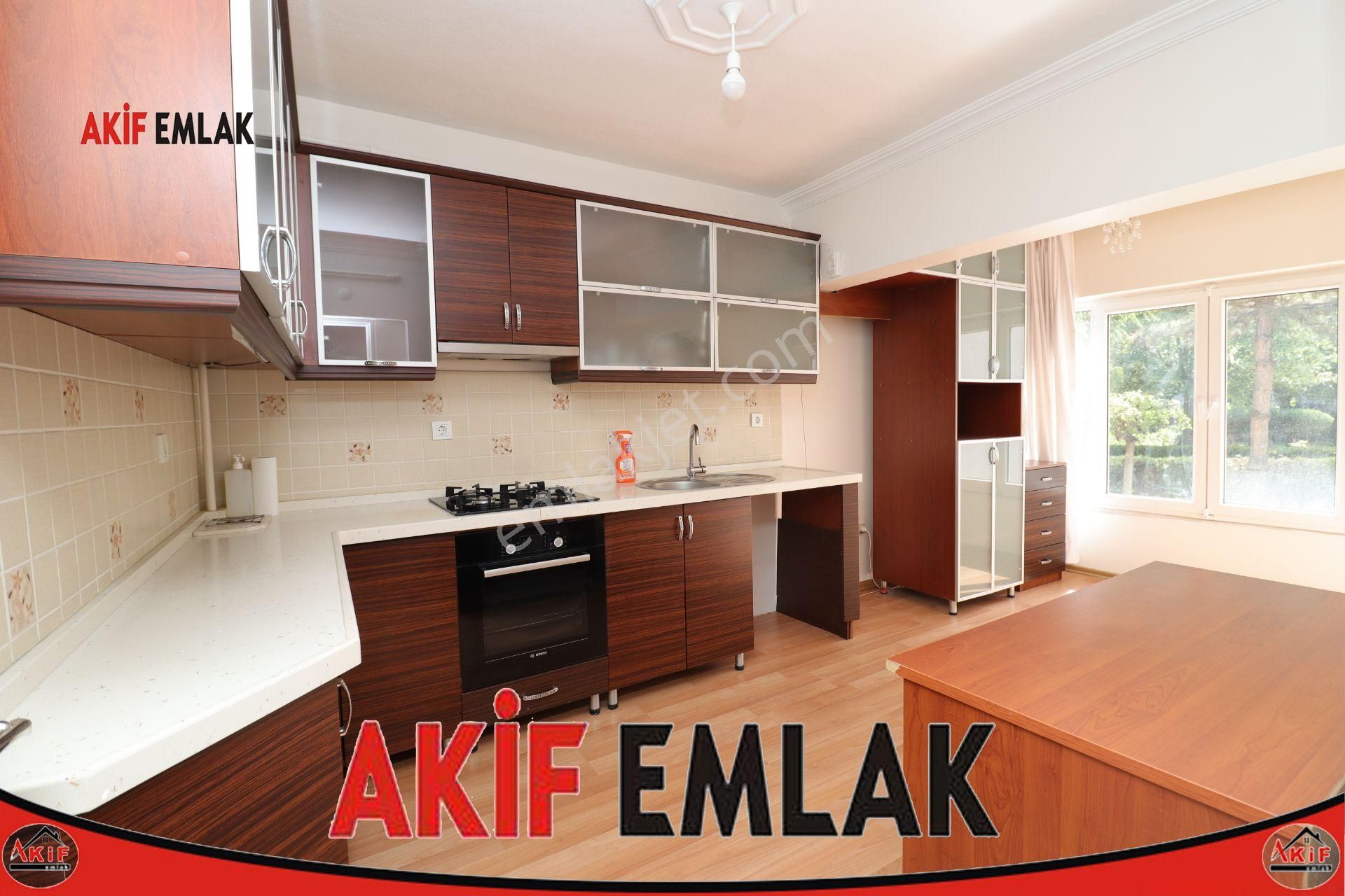 Akif'ten Elvankent Oğuzlar'da Ahi Mesut Bulvar Üzeri Site'de Yapılı 3+1 Kiralık Daire