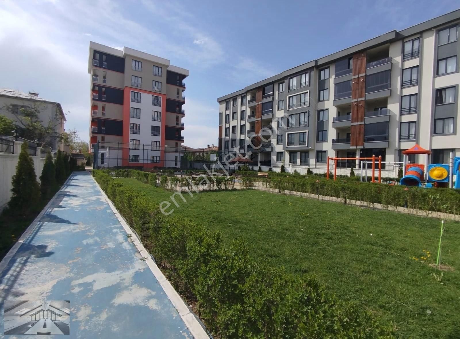 Ydn Emlak'tan Terzioğlun'da Site İçinde Satılık 4+1 Lüx Daire