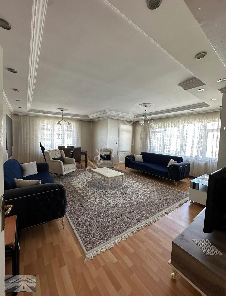 Ydn Emlak'tan İkinisan Caddesinde Satılık 4+1 Daire