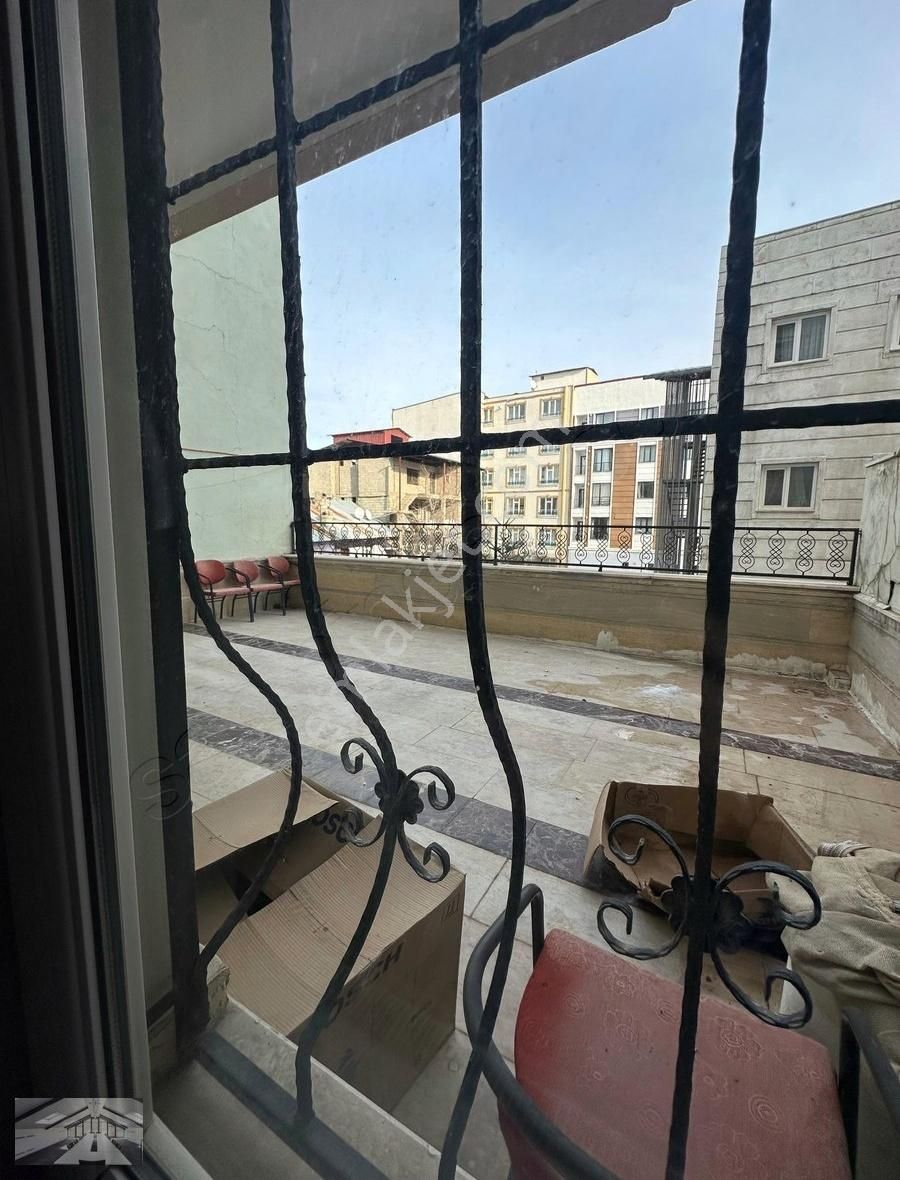 Ydn Emlaktan Satılık Ayrı Mutfaklı Eşyalı 2+1 Teraslı Daire