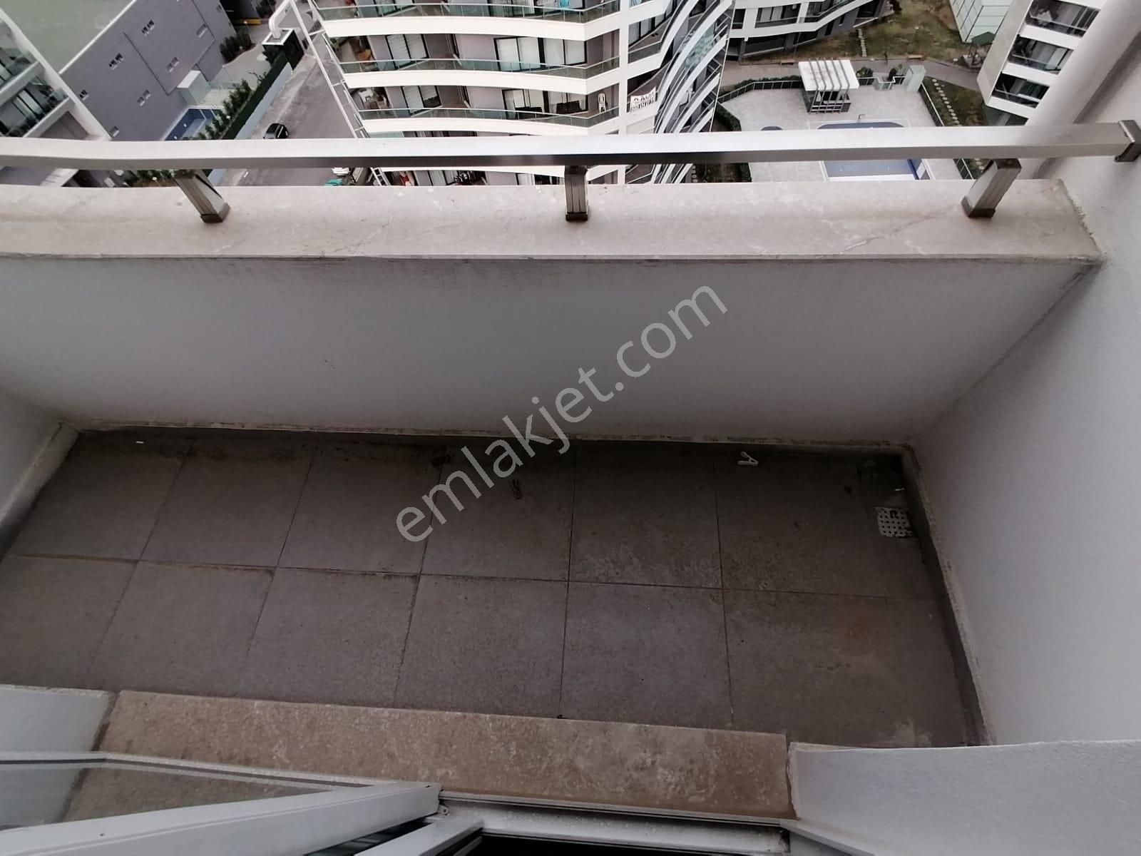 Gürselpaşa Ultra Lüks Sitede D.gazlı 2+1 Daire