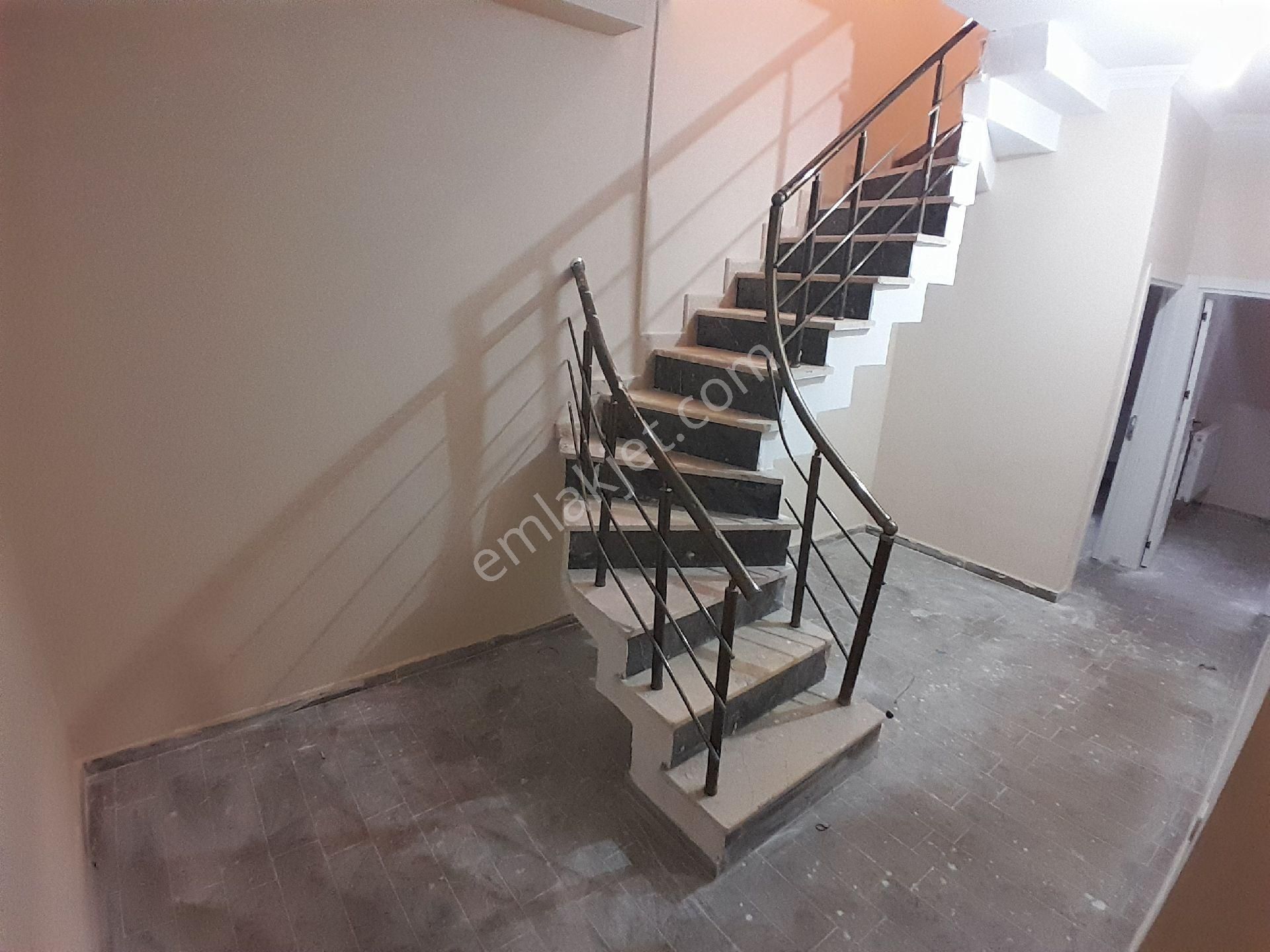 Sancaktepe Satılık 4+1 150m² Tersdubleks Kendine Ait Bahçe Terası Mevcuttur - Görsel 23