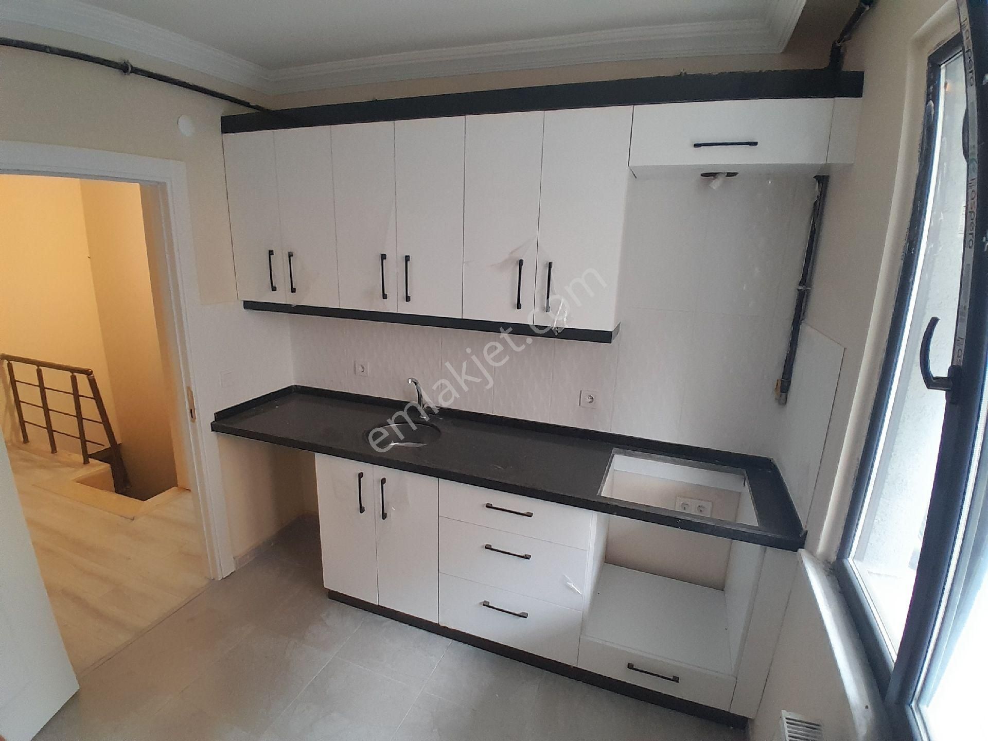 Sancaktepe Satılık 4+1 150m² Tersdubleks Kendine Ait Bahçe Terası Mevcuttur - Görsel 7