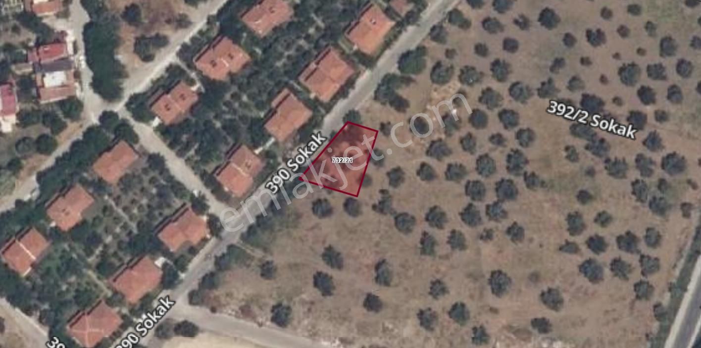 Dikili İsmetpaşada 432 Metrekare Satılık Villa İmarlı Arsa