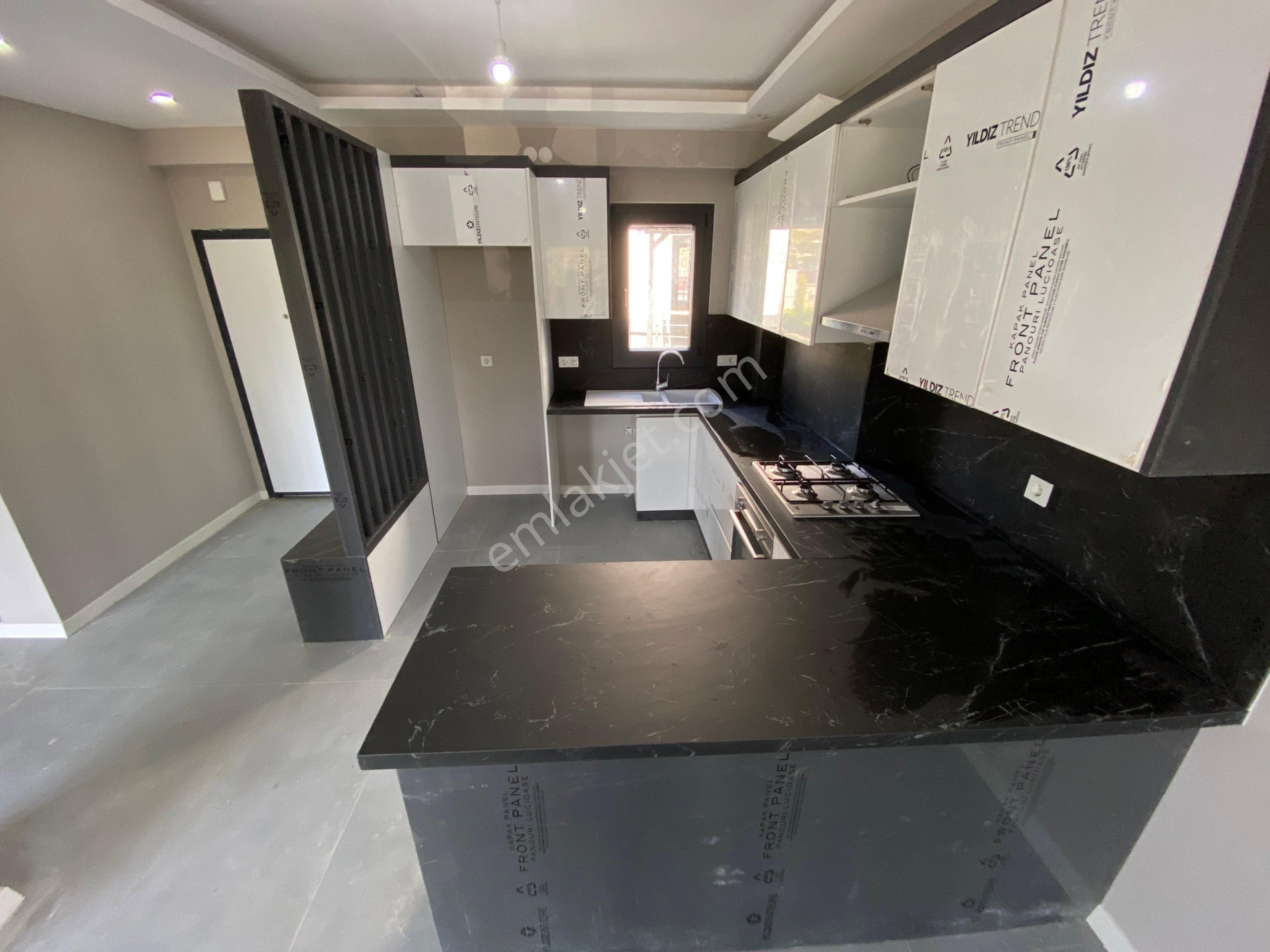 Güçlü Kardeşlerden Gürede Denize Yakın 3+1 Villa - Görsel 20